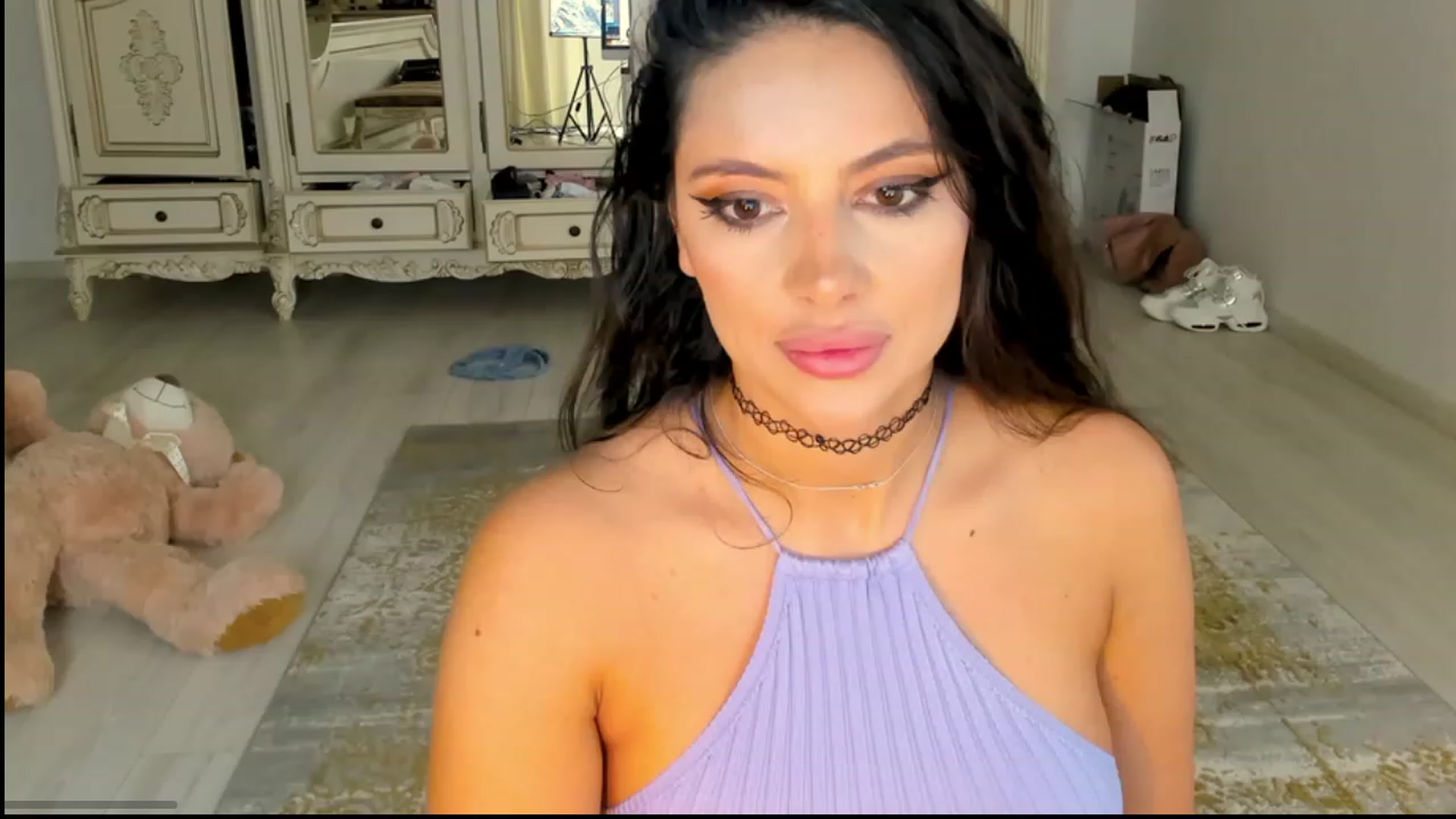 Gallery image thumbnail from NicoleHottiy's myfreecams stream on, 03/31/2023, 06:44 image 18 of 20
