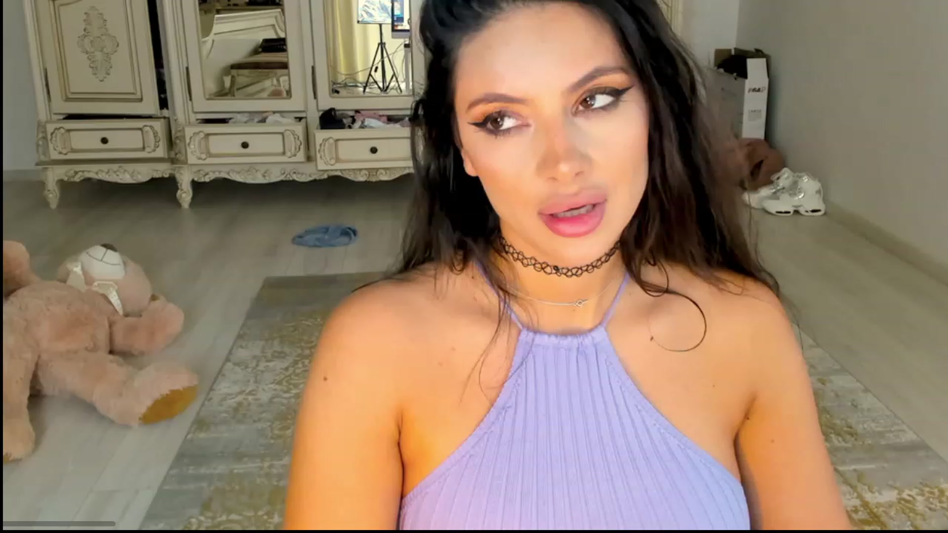 Gallery image thumbnail from NicoleHottiy's myfreecams stream on, 03/31/2023, 06:44 image 16 of 20