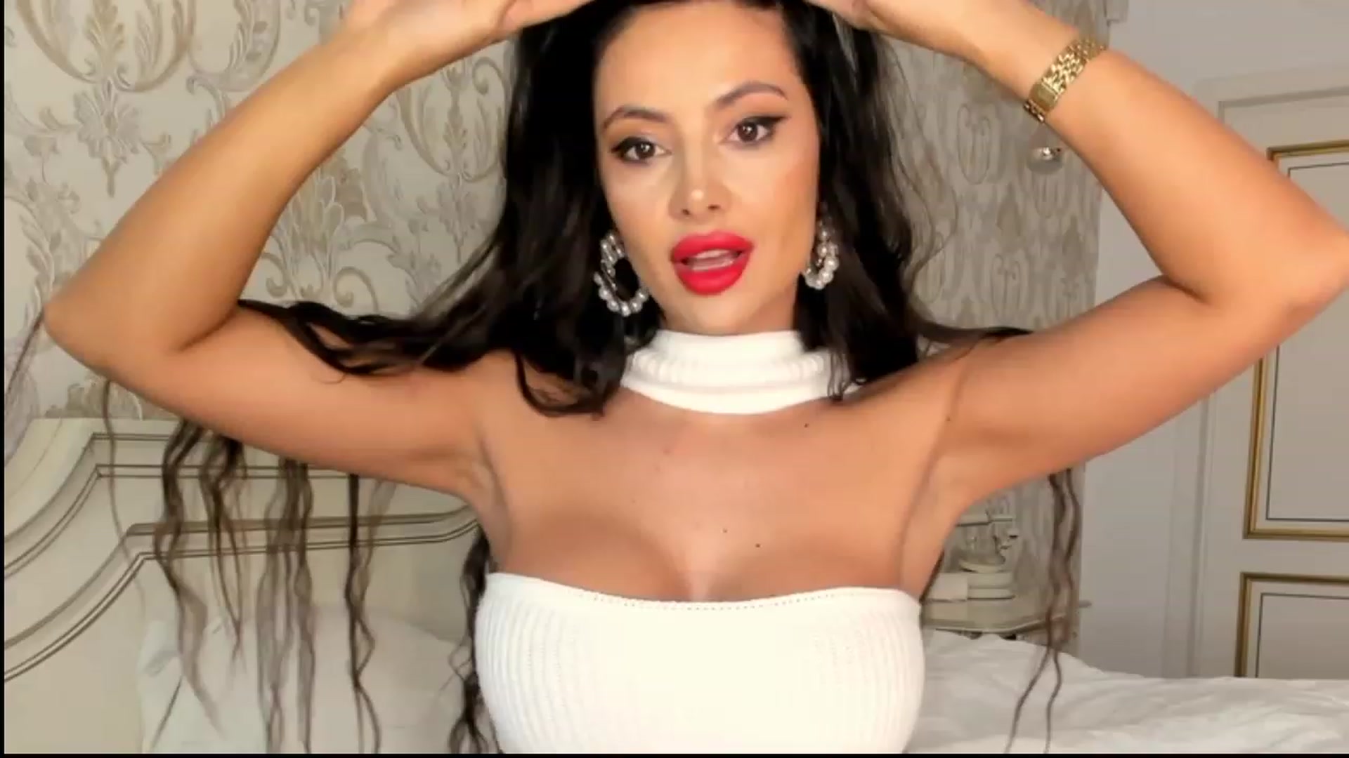 Gallery image thumbnail from NicoleHottiy's myfreecams stream on, 04/07/2023, 04:06 image 15 of 20