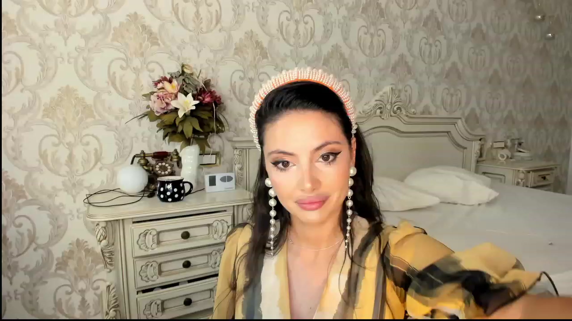 Gallery image thumbnail from NicoleHottiy's myfreecams stream on, 04/09/2023, 24:11 image 7 of 20