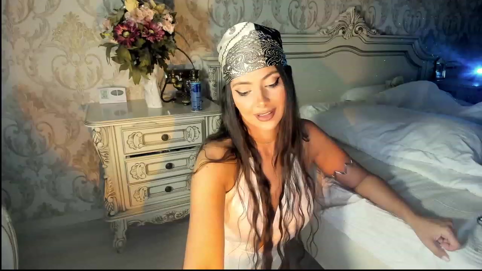 Gallery image thumbnail from NicoleHottiy's myfreecams stream on, 06/06/2023, 24:04 image 1 of 20