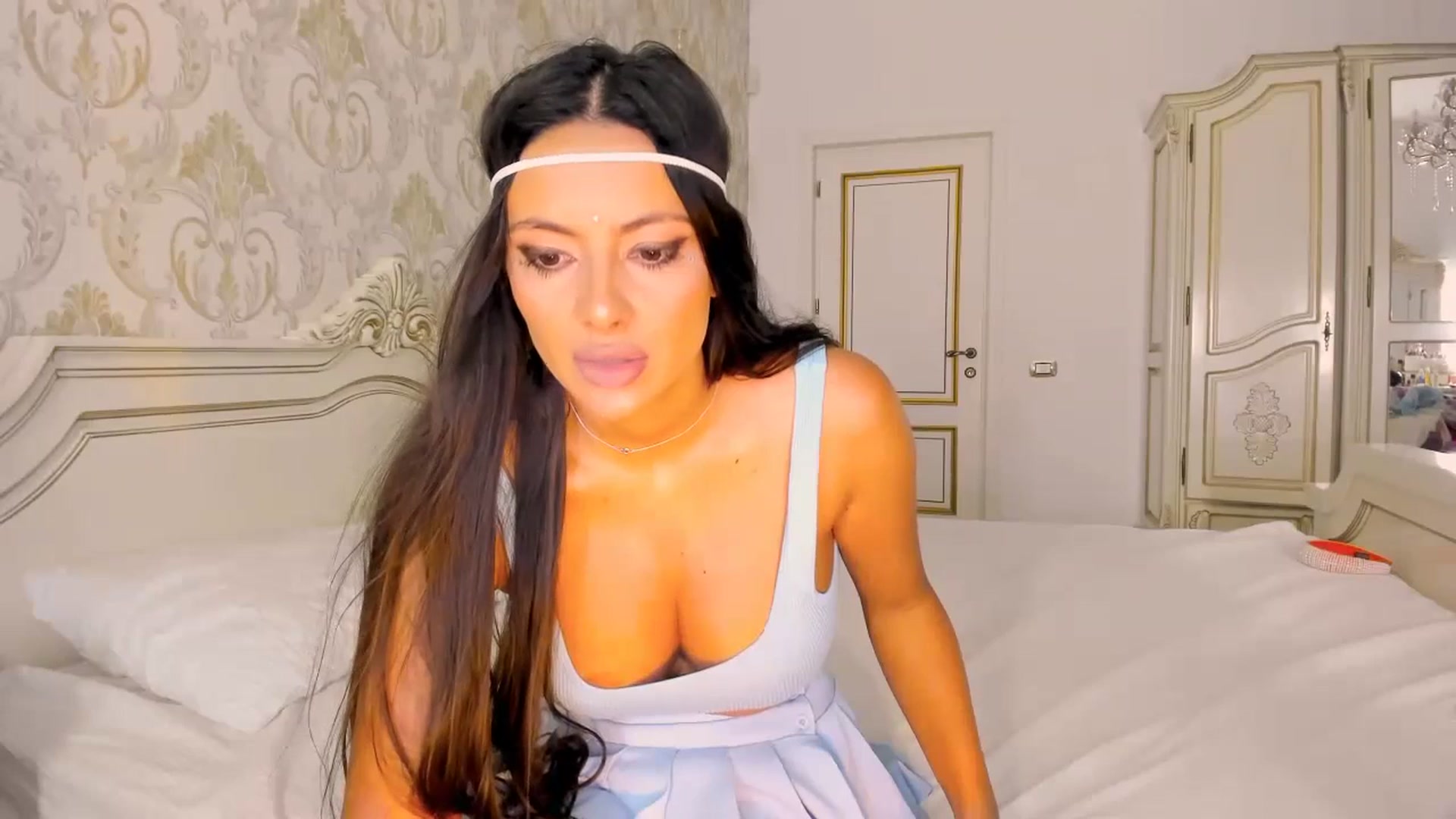 Gallery image thumbnail from NicoleHottiy's myfreecams stream on, 07/15/2023, 24:10 image 19 of 20