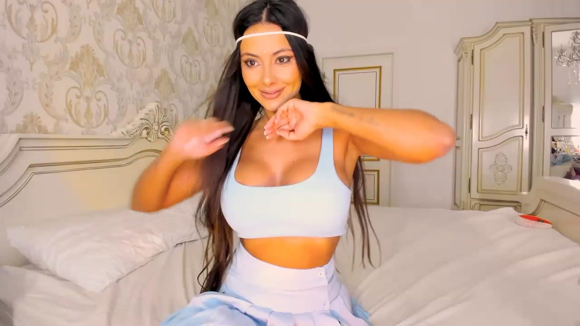 Gallery image thumbnail from NicoleHottiy's myfreecams stream on, 07/15/2023, 24:10 image 18 of 20