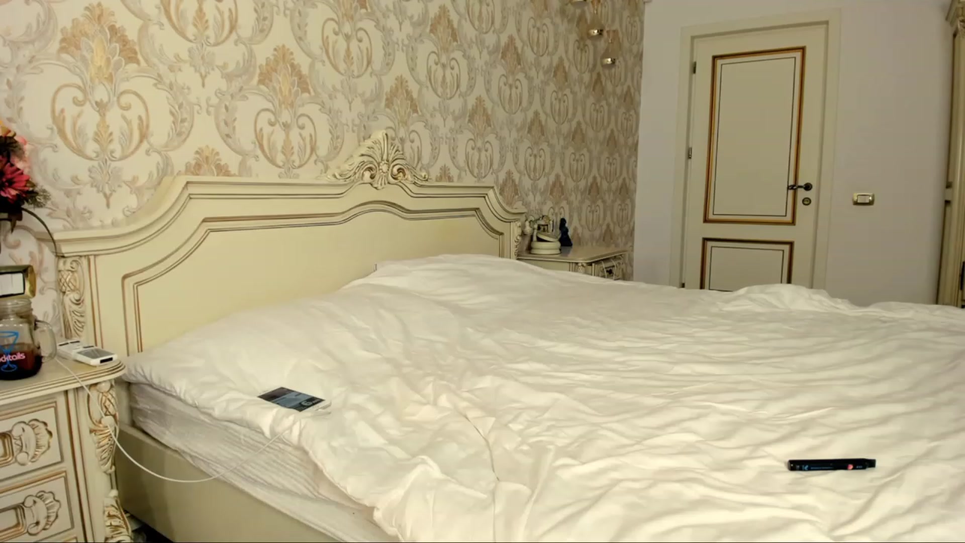 Gallery image thumbnail from NicoleHottiy's myfreecams stream on, 09/10/2023, 24:06 image 9 of 20