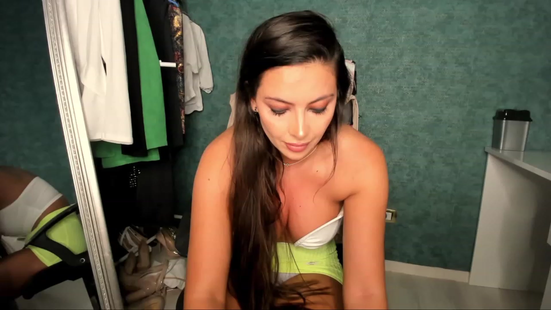 Gallery image thumbnail from NicoleKillian's myfreecams stream on, 11/17/2023, 23:03 image 7 of 20