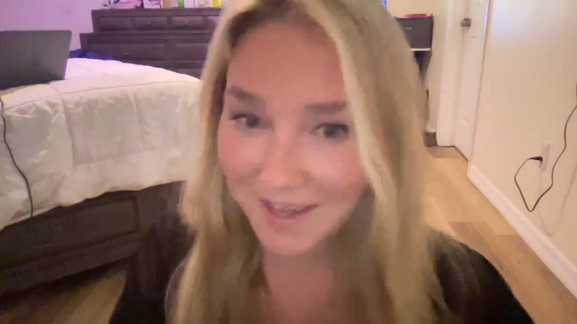 Gallery image thumbnail from NicoleOcean's myfreecams stream on, 07/08/2024, 24:39 image 15 of 20