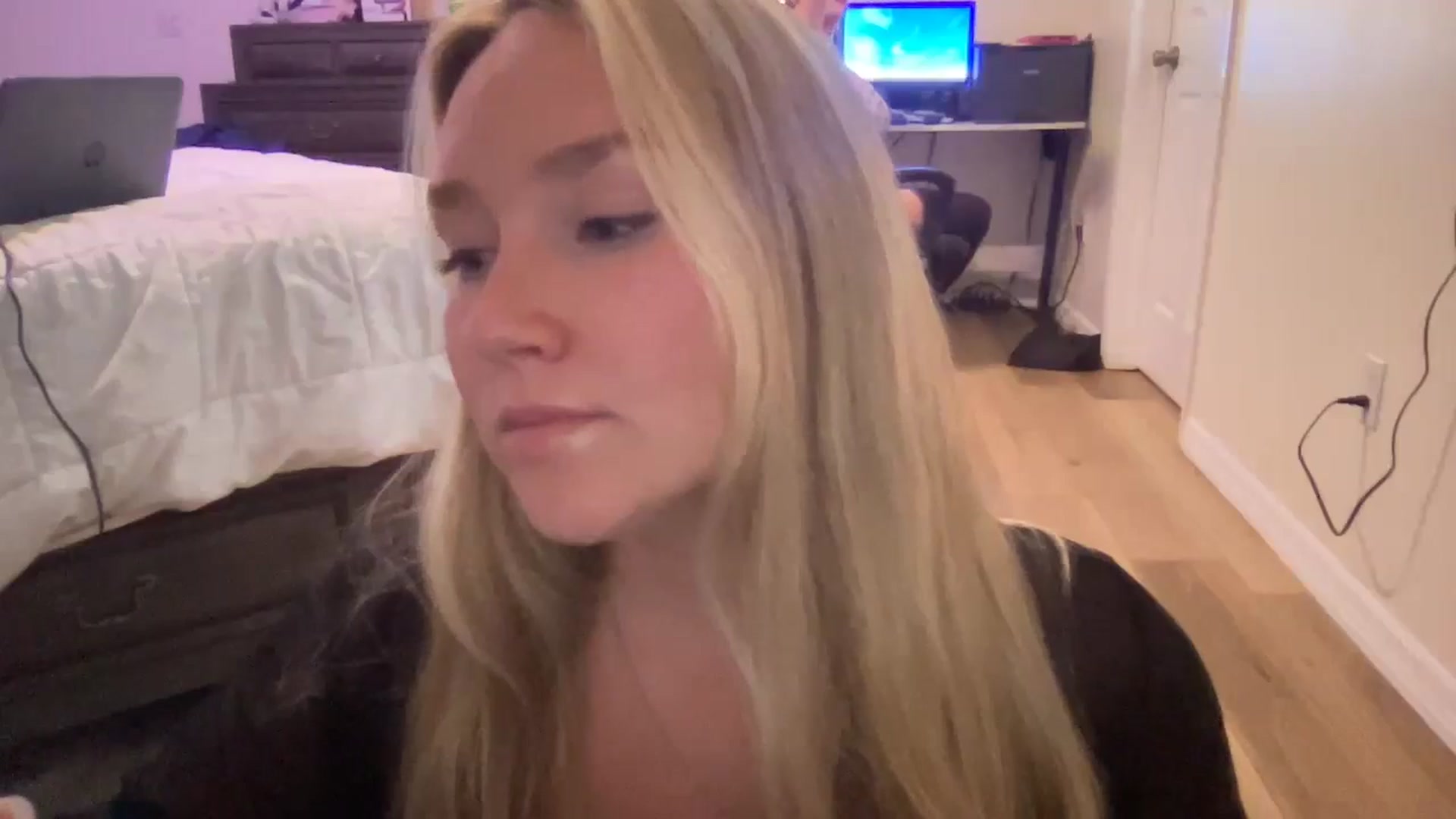 Gallery image thumbnail from NicoleOcean's myfreecams stream on, 07/08/2024, 24:39 image 19 of 20