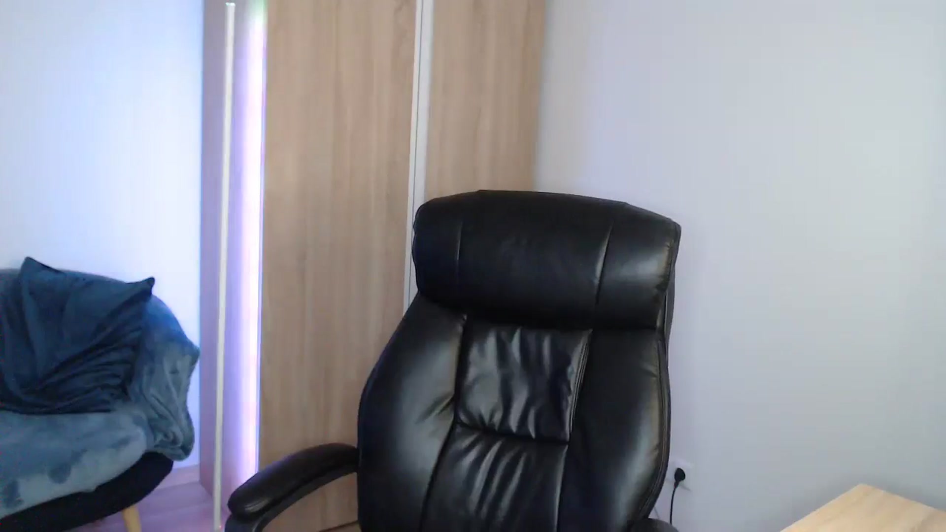 Gallery image thumbnail from NicolePax's myfreecams stream on, 01/27/2025, 12:07 image 14 of 20