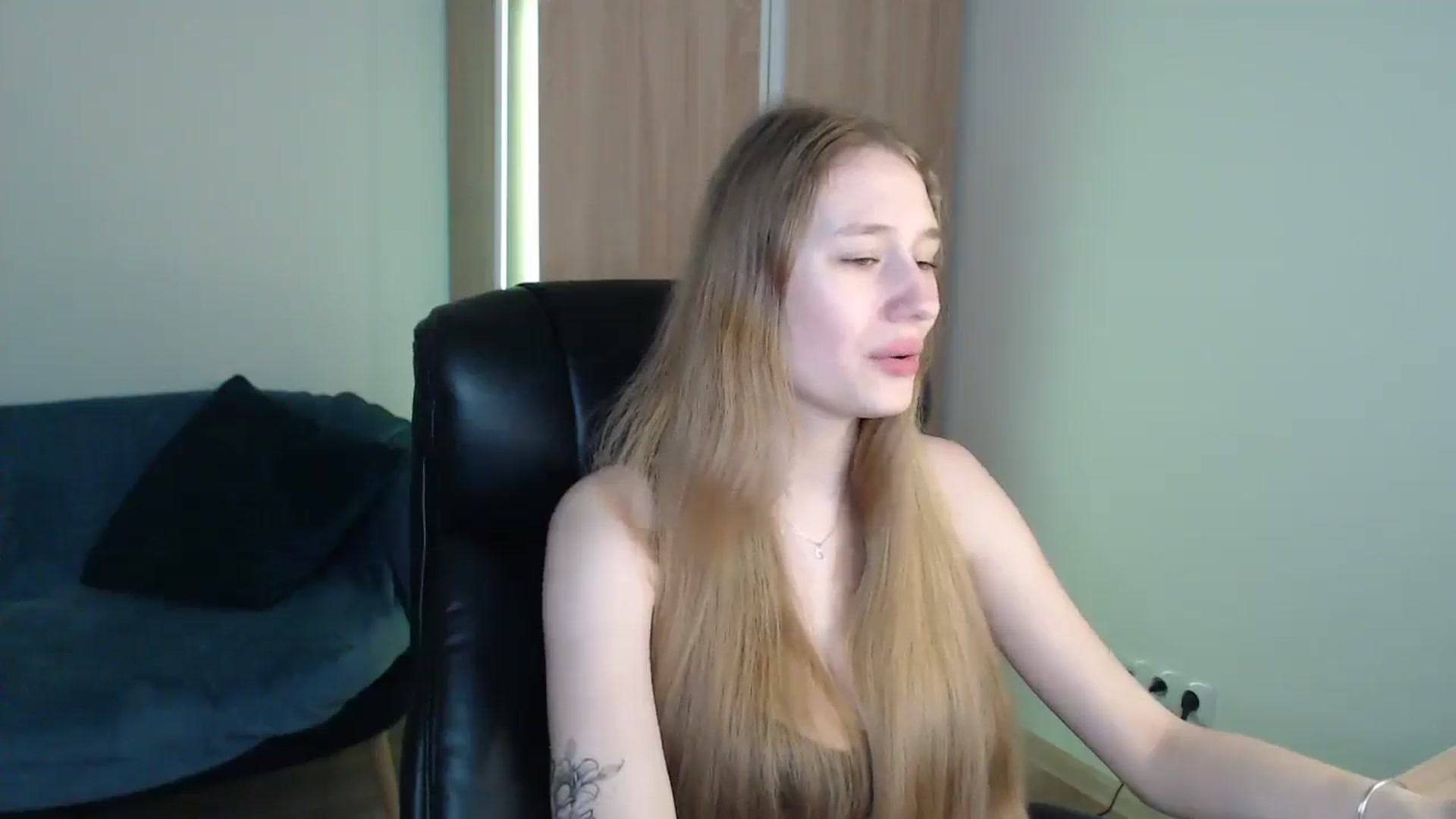 Gallery image thumbnail from NicolePax's myfreecams stream on, 01/29/2025, 10:41 image 7 of 20