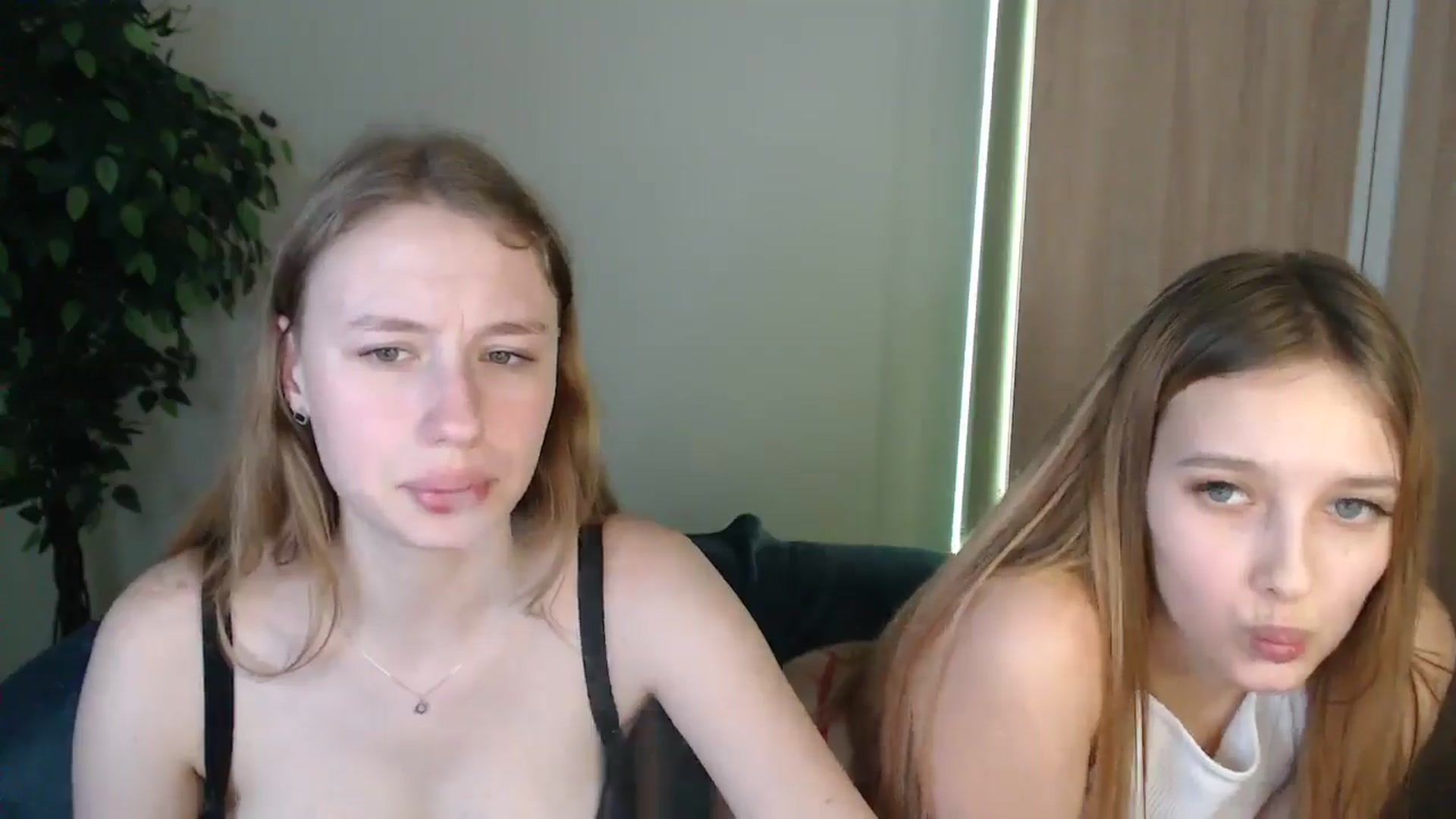 Gallery image thumbnail from NicolePax's myfreecams stream on, 01/31/2025, 14:52 image 18 of 20