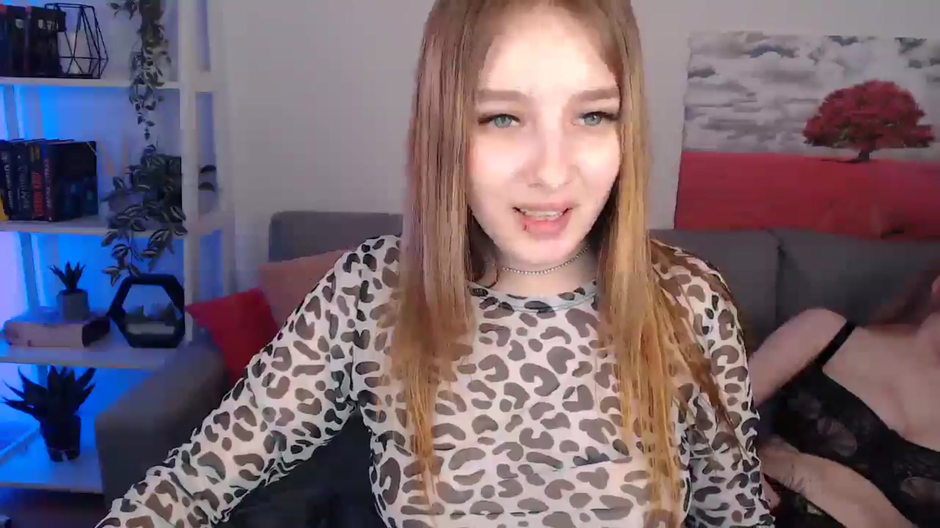 Gallery image thumbnail from NicolePax's myfreecams stream on, 05/09/2025, 11:31 image 14 of 20