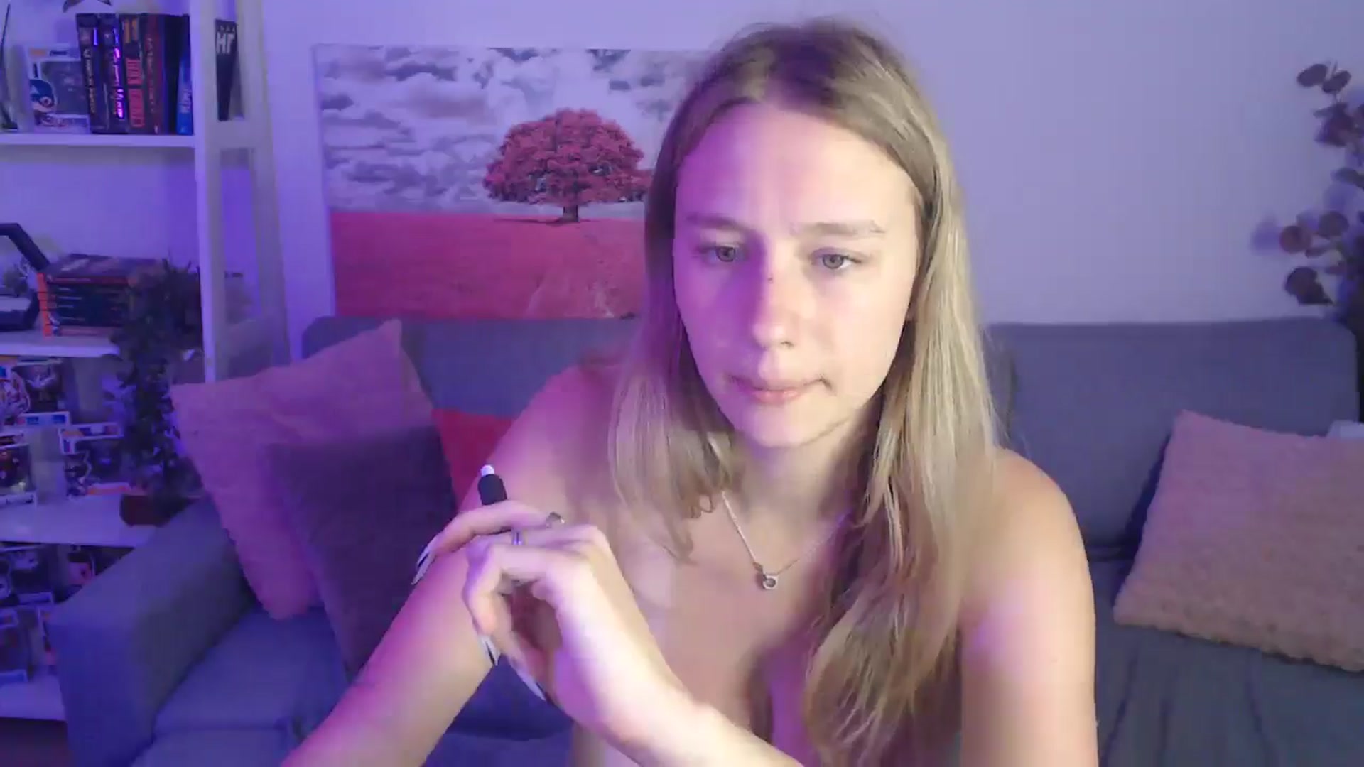 Gallery image thumbnail from NicolePax's myfreecams stream on, 08/05/2025, 13:09 image 3 of 20
