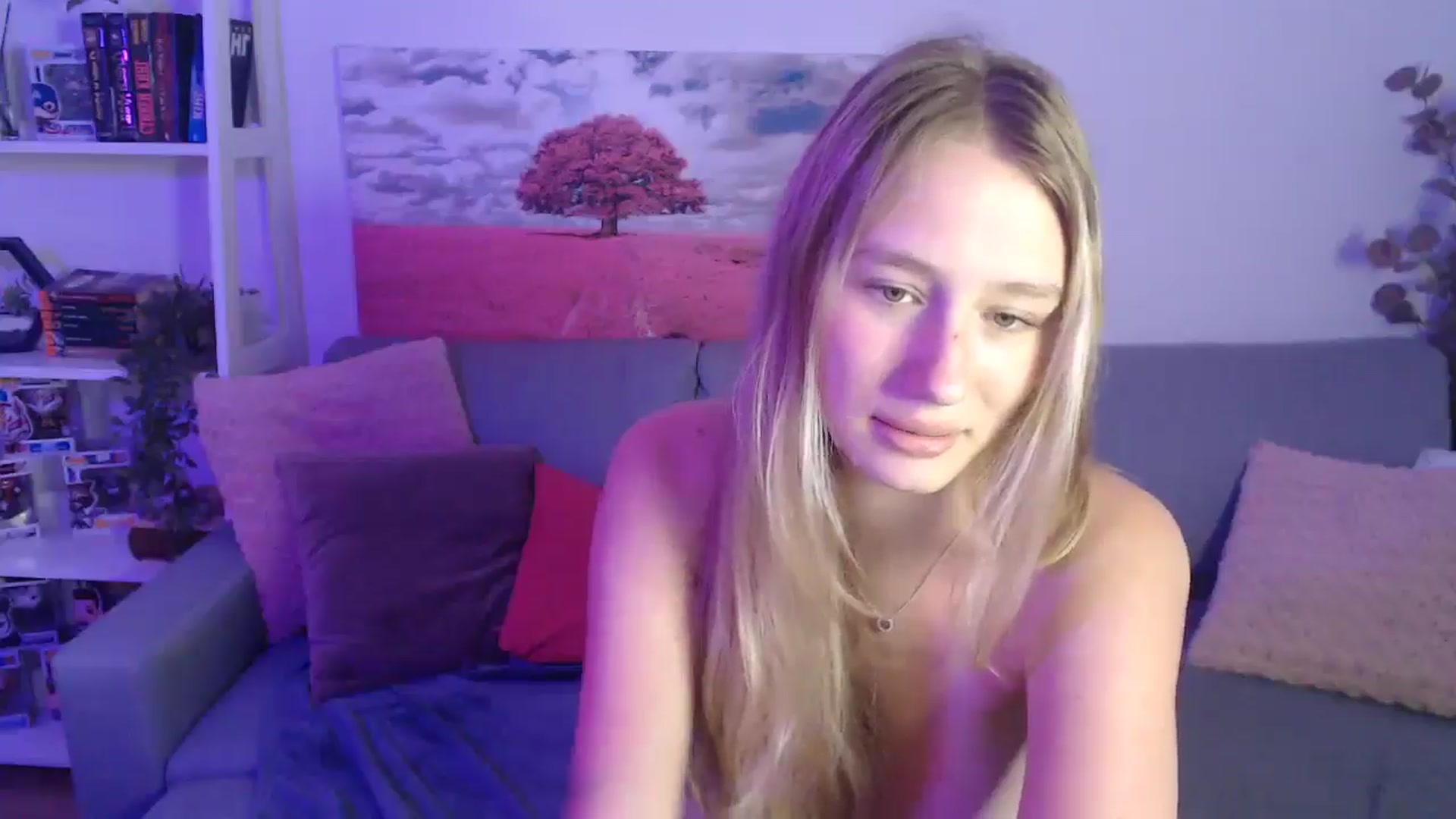Gallery image thumbnail from NicolePax's myfreecams stream on, 08/05/2025, 13:55 image 16 of 20