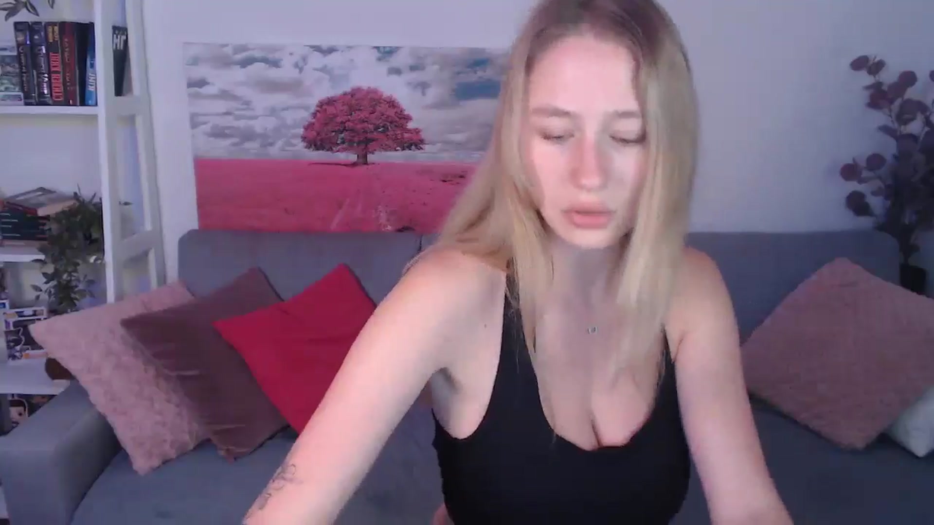 Gallery image thumbnail from NicolePax's myfreecams stream on, 08/10/2025, 08:31 image 10 of 20