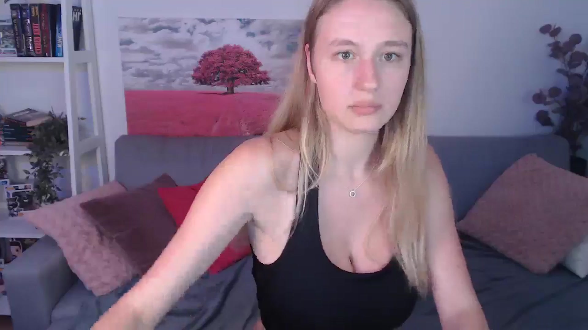 Gallery image thumbnail from NicolePax's myfreecams stream on, 08/10/2025, 11:49 image 8 of 20