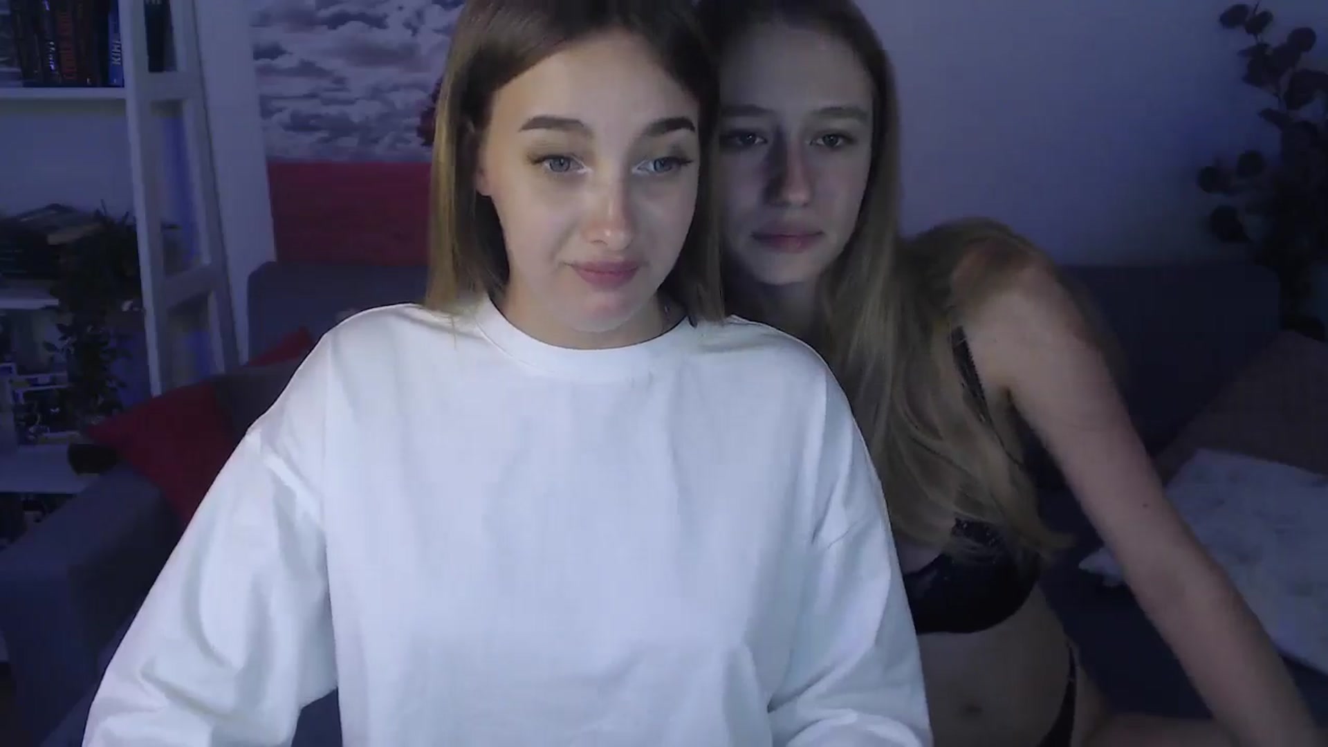 Gallery image thumbnail from NicolePax's myfreecams stream on, 08/19/2025, 11:02 image 4 of 20
