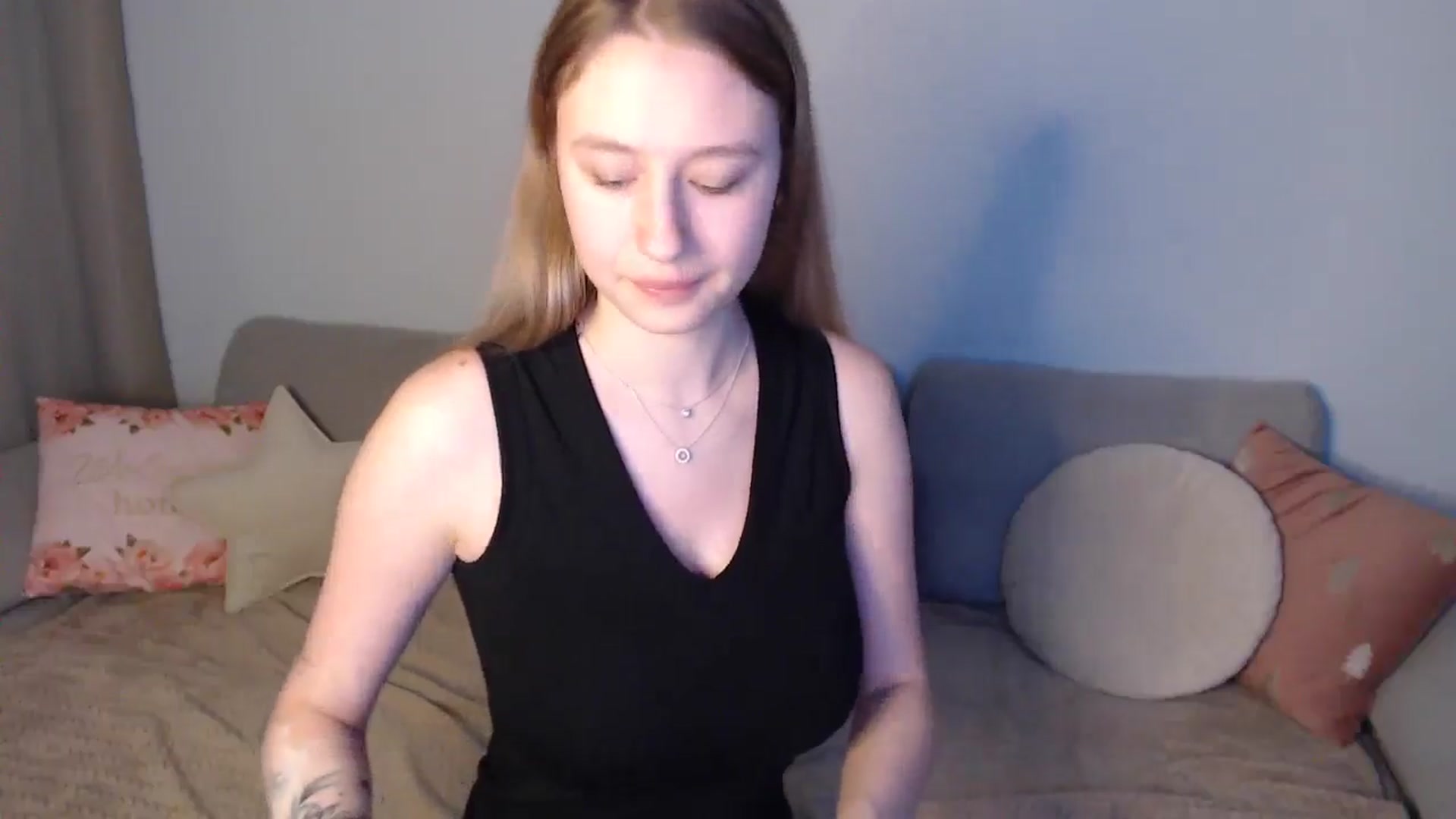 Gallery image thumbnail from NicolePax's myfreecams stream on, 10/29/2025, 09:45 image 3 of 20
