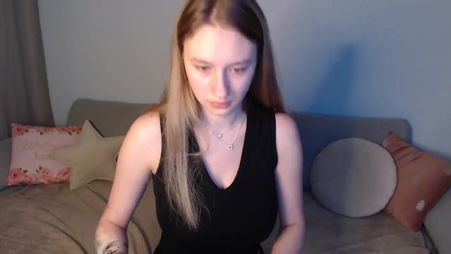 Gallery image thumbnail from NicolePax's myfreecams stream on, 10/29/2025, 09:45 image 20 of 20