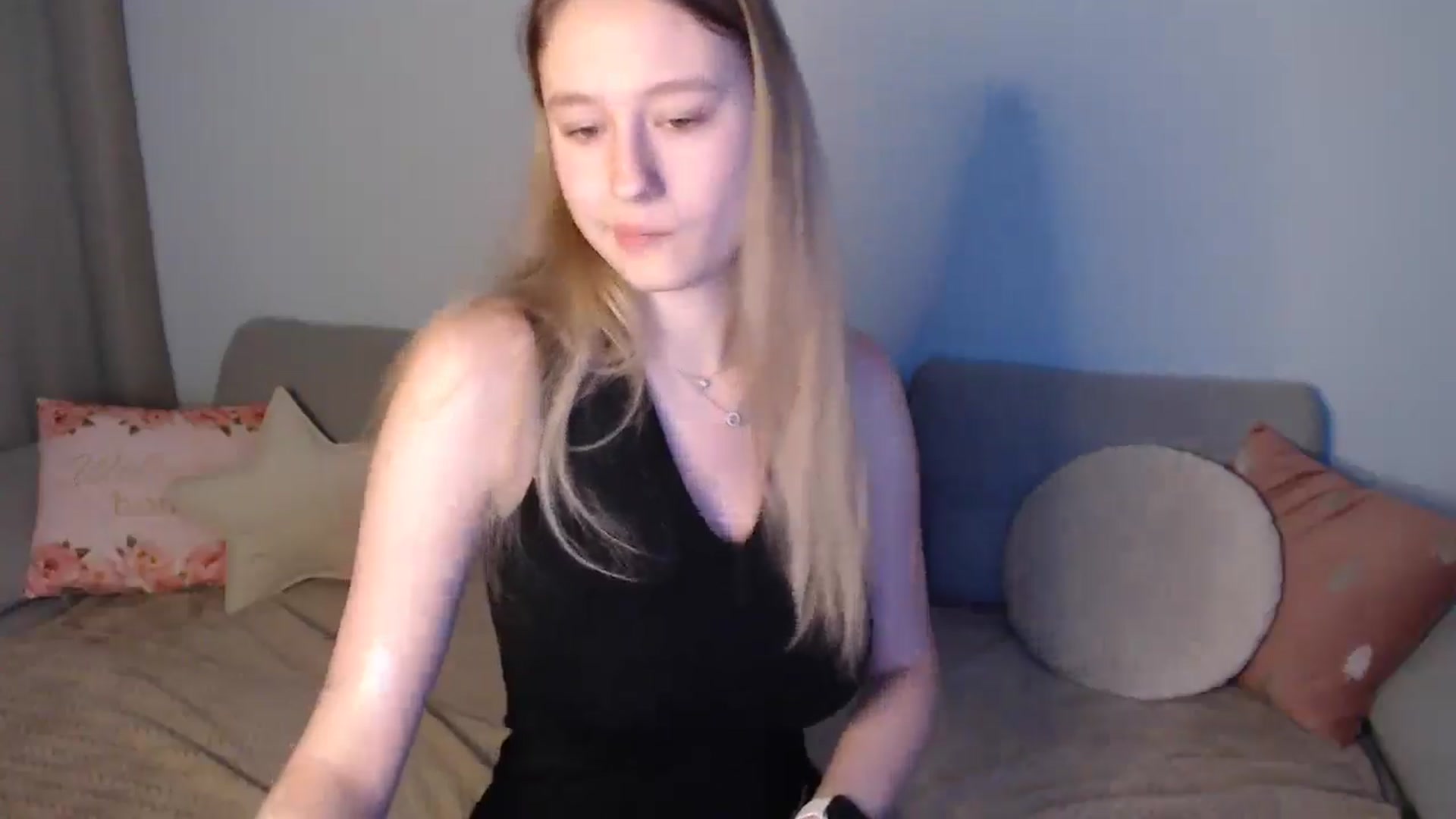 Gallery image thumbnail from NicolePax's myfreecams stream on, 10/29/2025, 09:45 image 12 of 20