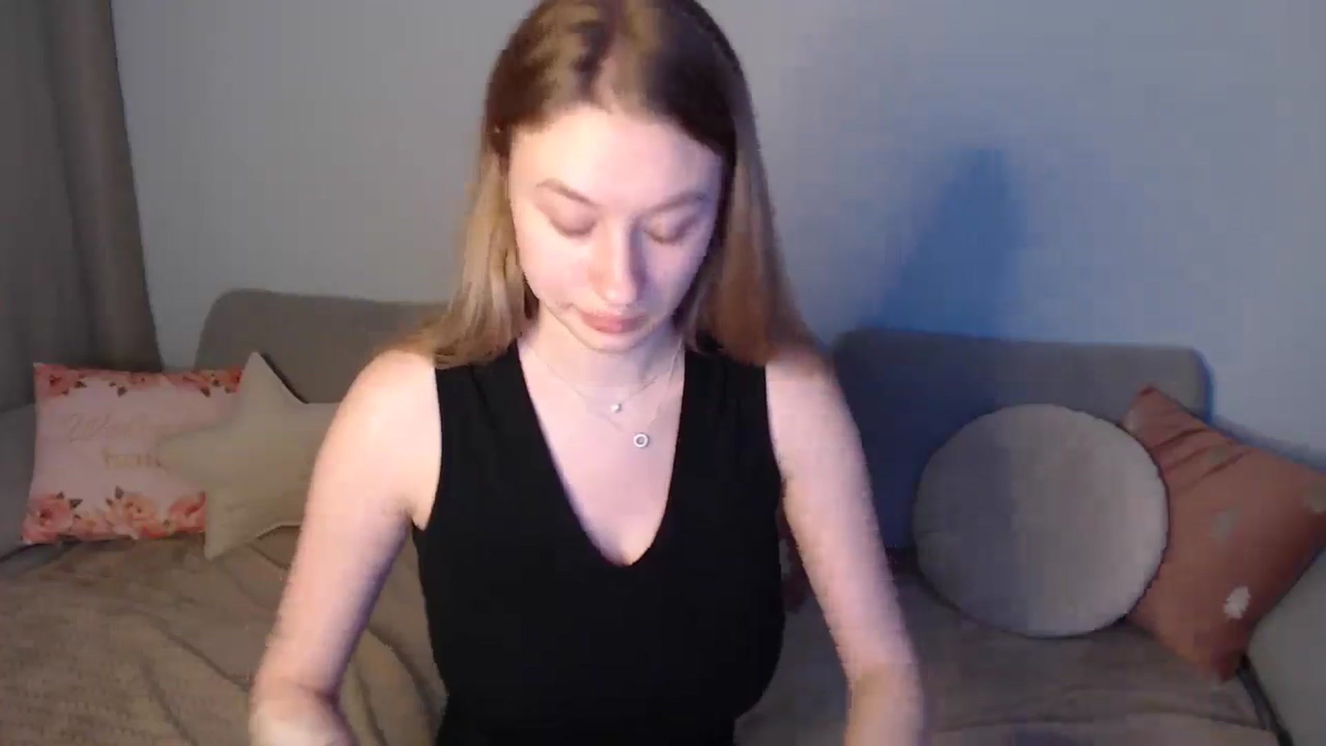 Gallery image thumbnail from NicolePax's myfreecams stream on, 10/29/2025, 09:45 image 8 of 20