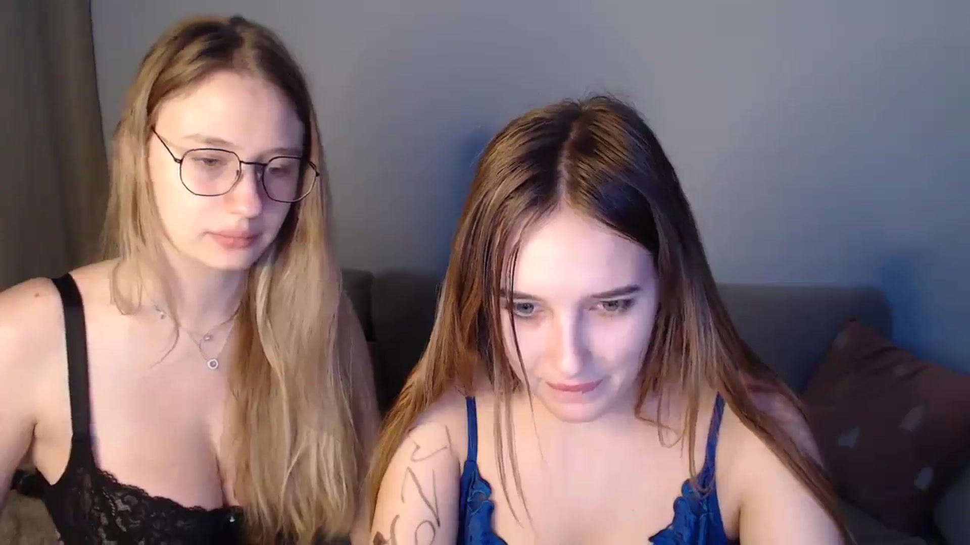Gallery image thumbnail from NicolePax's myfreecams stream on, 10/29/2025, 13:35 image 6 of 20