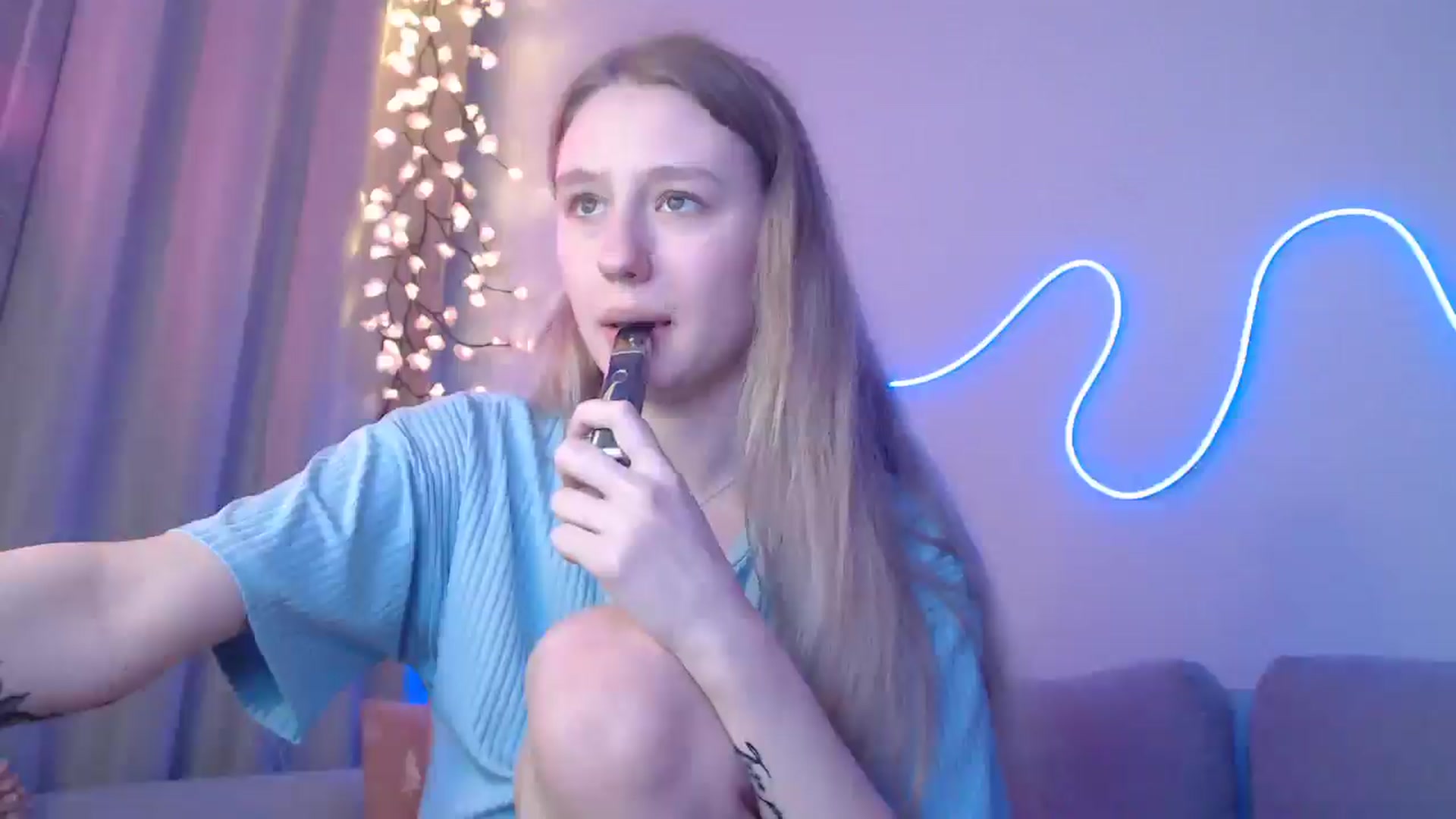 Gallery image thumbnail from NicolePax's myfreecams stream on, 11/04/2025, 15:31 image 13 of 20