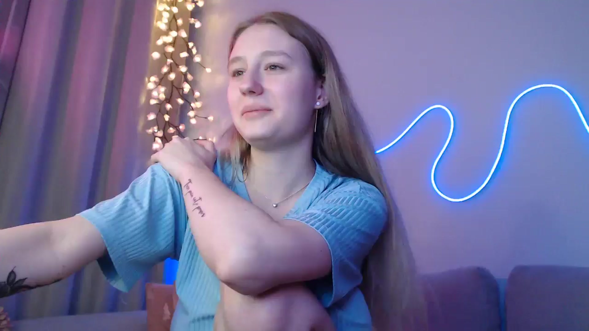 Gallery image thumbnail from NicolePax's myfreecams stream on, 11/04/2025, 15:31 image 15 of 20
