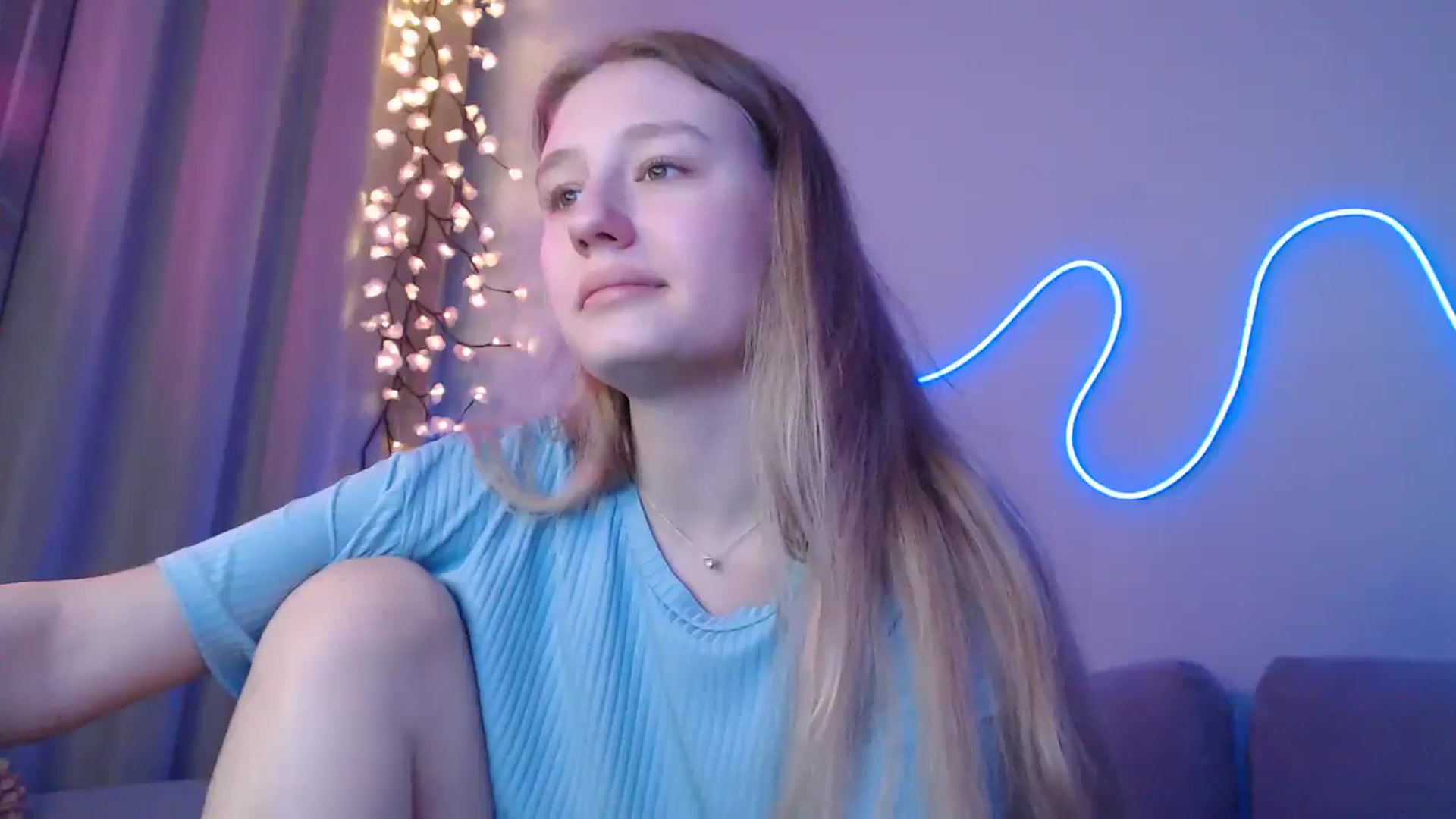 Gallery image thumbnail from NicolePax's myfreecams stream on, 11/04/2025, 15:31 image 5 of 20