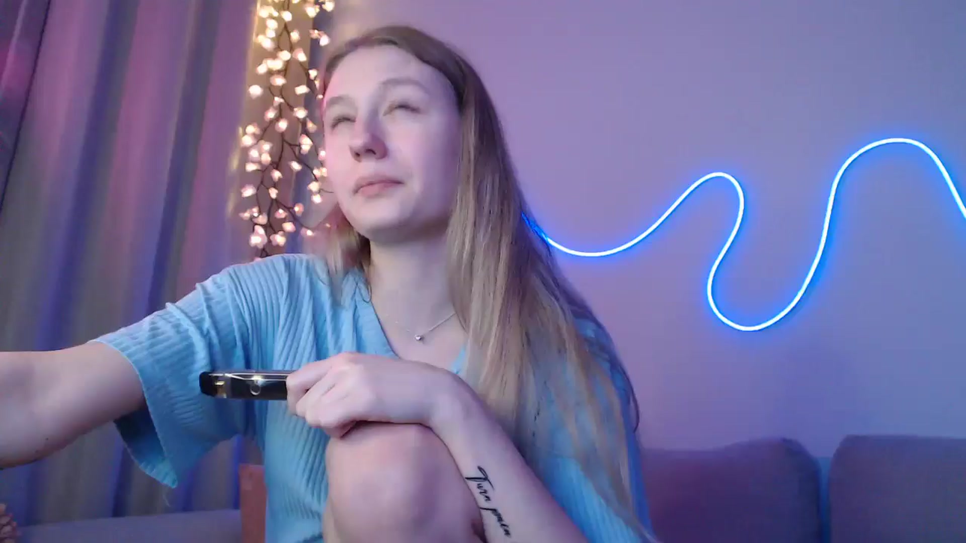 Gallery image thumbnail from NicolePax's myfreecams stream on, 11/04/2025, 15:31 image 12 of 20