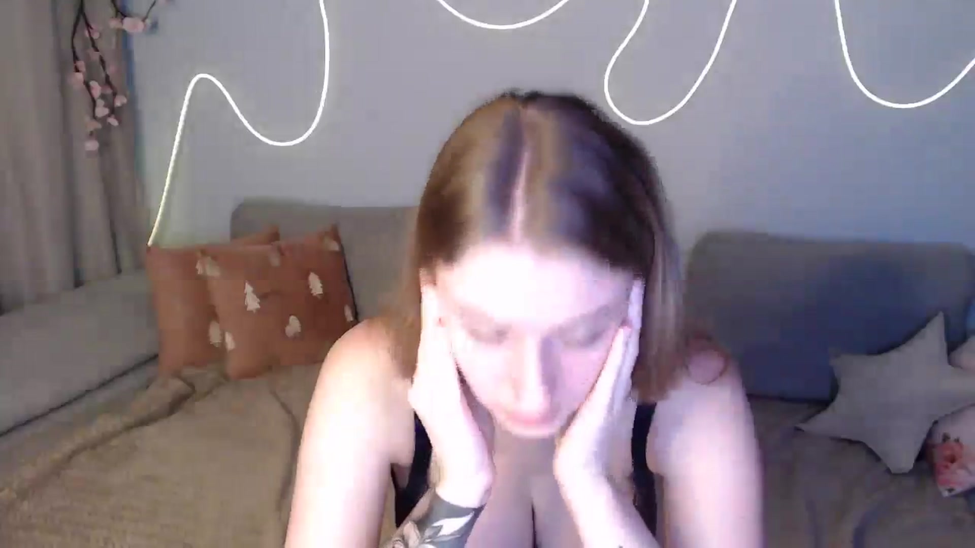 Gallery image thumbnail from NicolePax's myfreecams stream on, 11/05/2025, 14:55 image 15 of 20