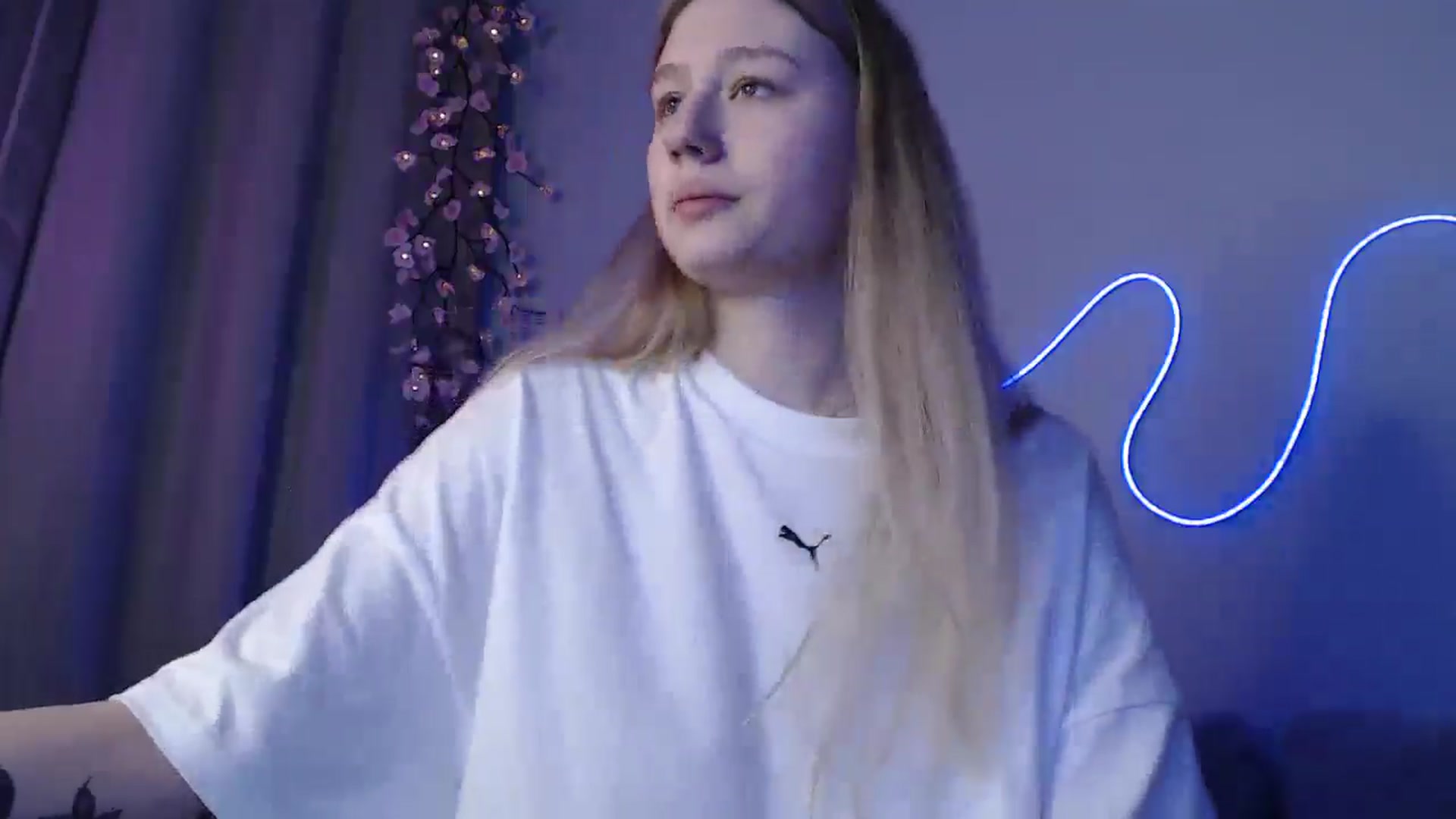Gallery image thumbnail from NicolePax's myfreecams stream on, 11/08/2025, 10:24 image 9 of 20