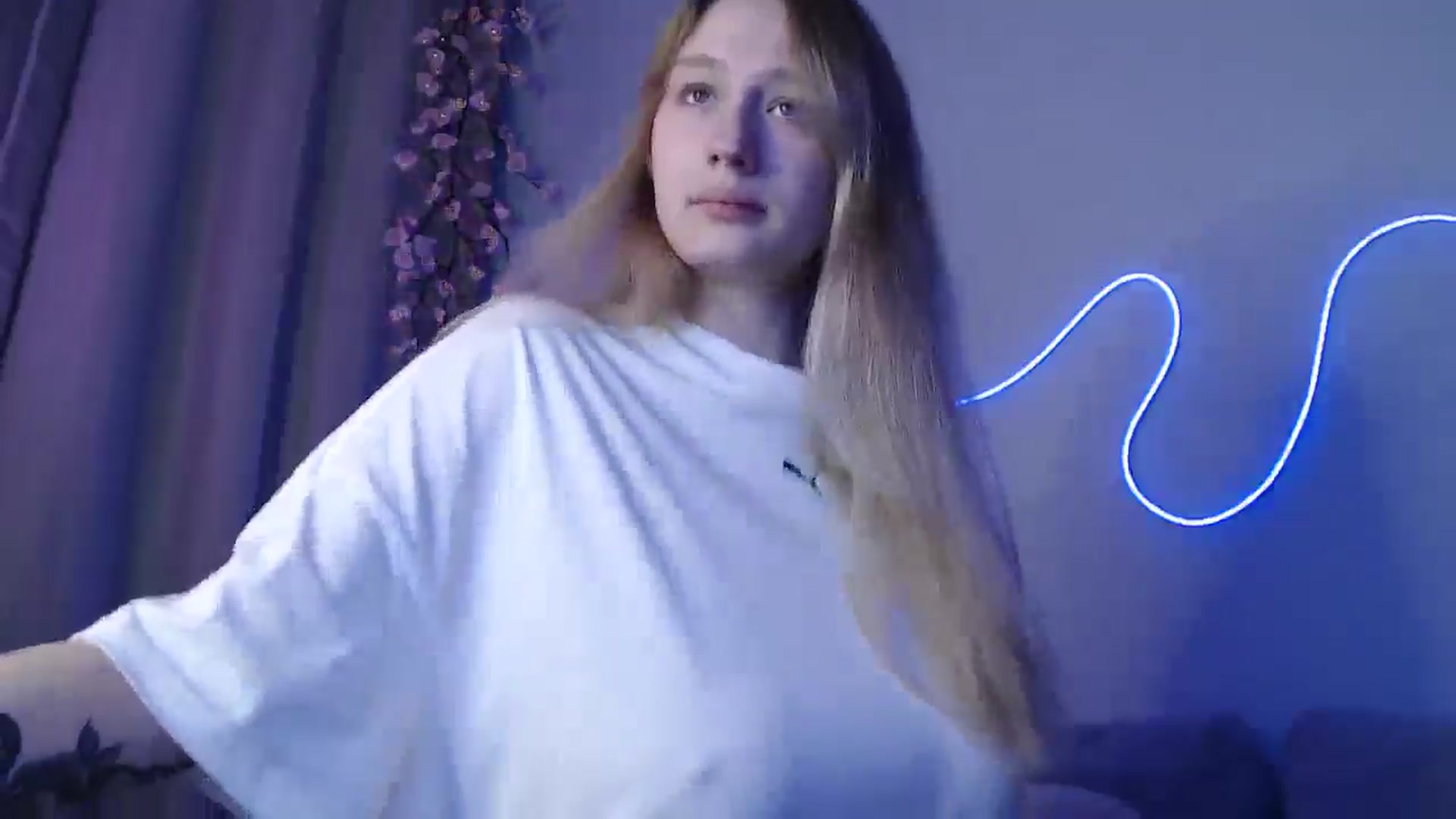 Gallery image thumbnail from NicolePax's myfreecams stream on, 11/08/2025, 10:24 image 7 of 20