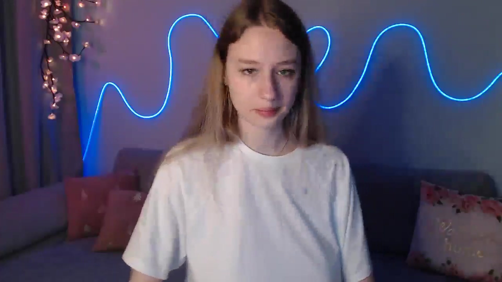 Gallery image thumbnail from NicolePax's myfreecams stream on, 11/11/2025, 10:14 image 16 of 20