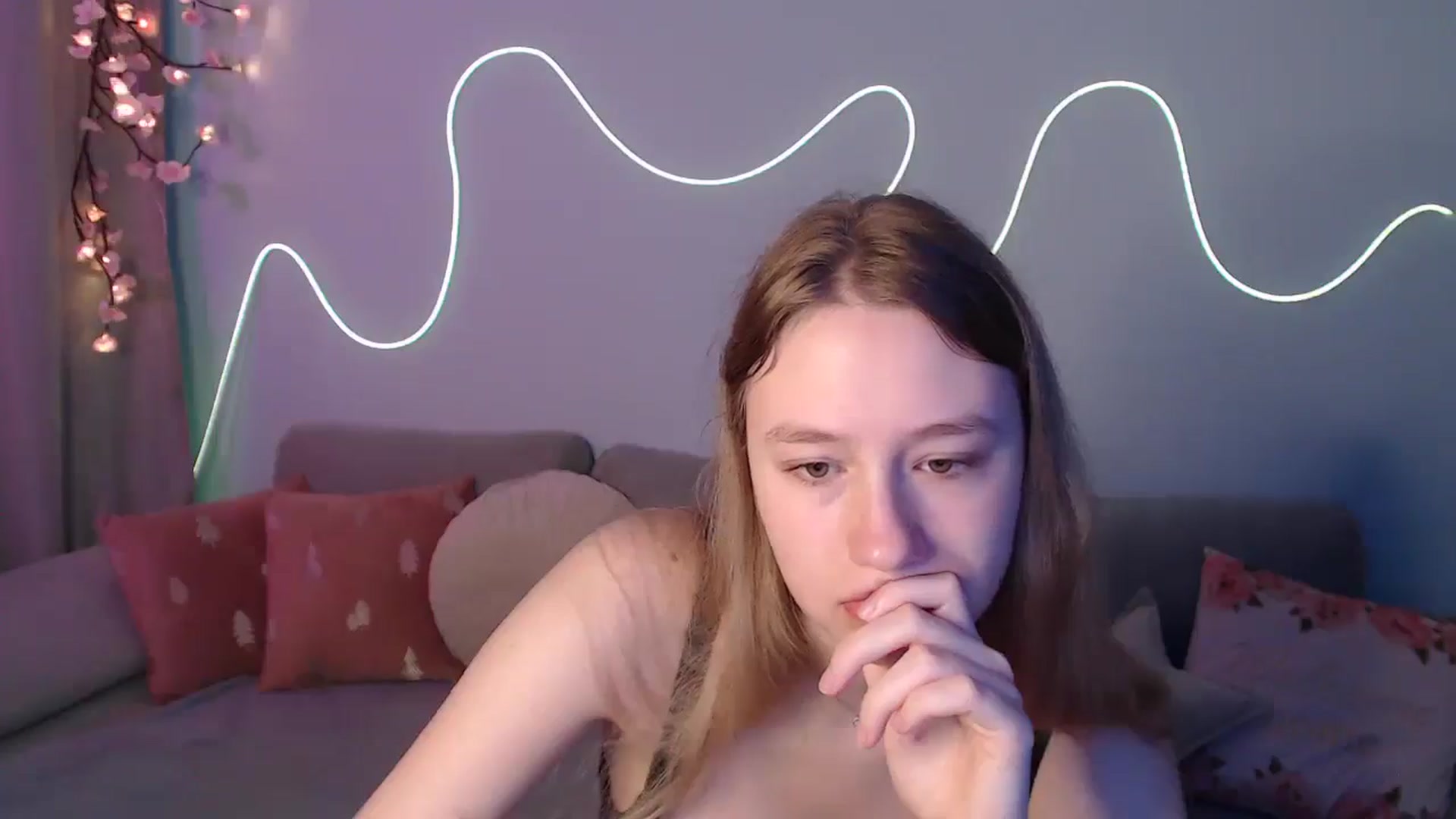 Gallery image thumbnail from NicolePax's myfreecams stream on, 11/12/2025, 09:44 image 12 of 20