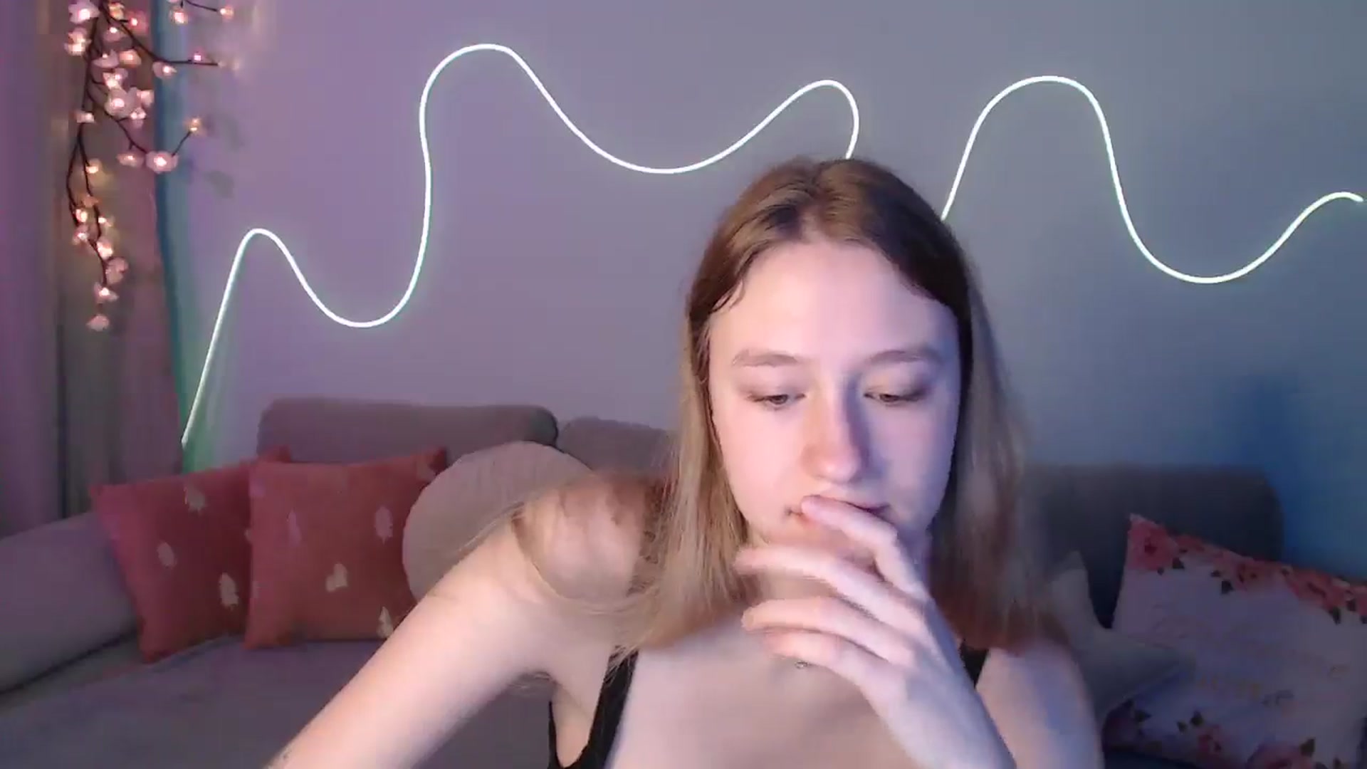 Gallery image thumbnail from NicolePax's myfreecams stream on, 11/12/2025, 09:44 image 10 of 20