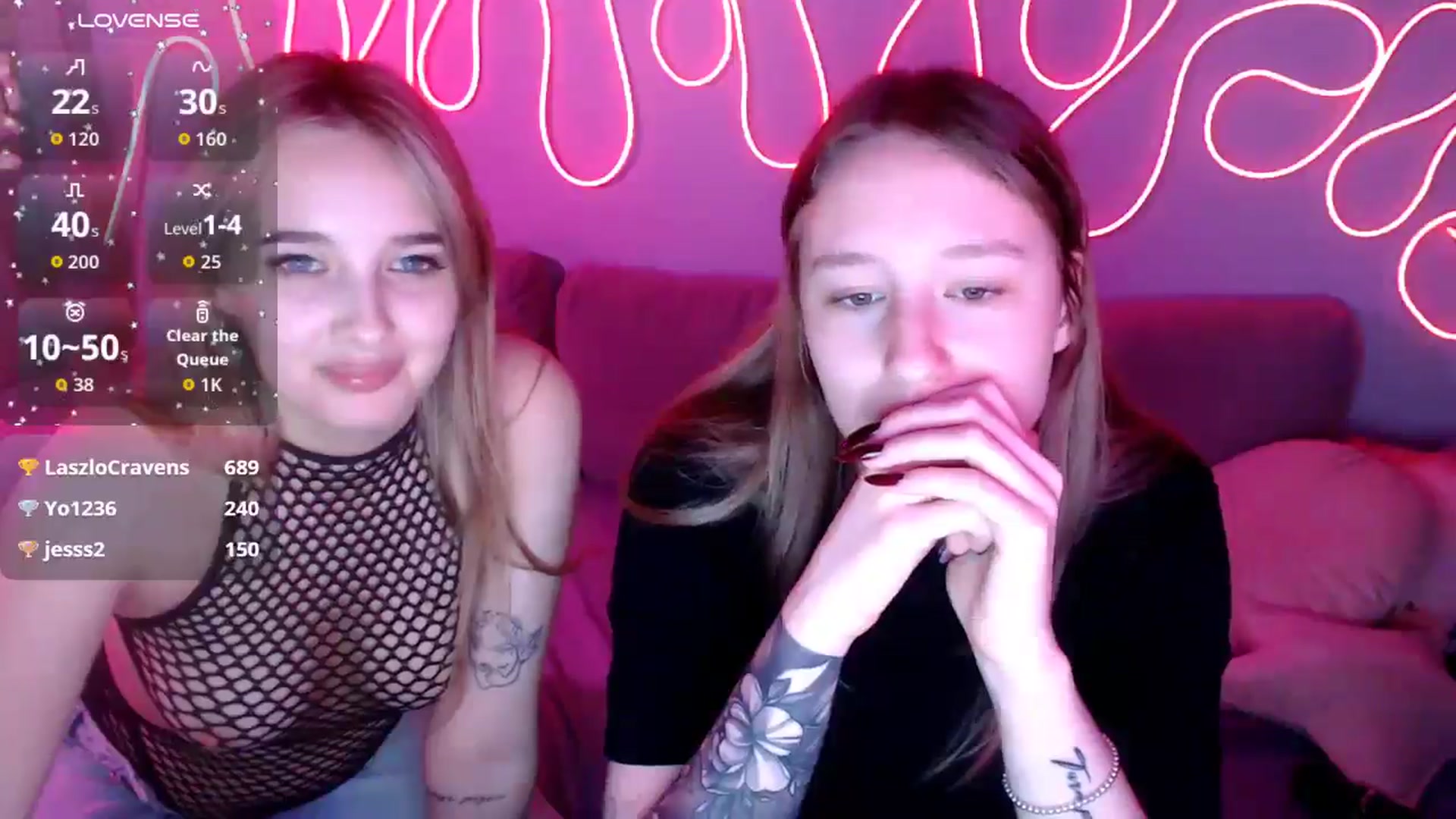 Gallery image thumbnail from NicolePax's myfreecams stream on, 12/05/2025, 16:46 image 6 of 20
