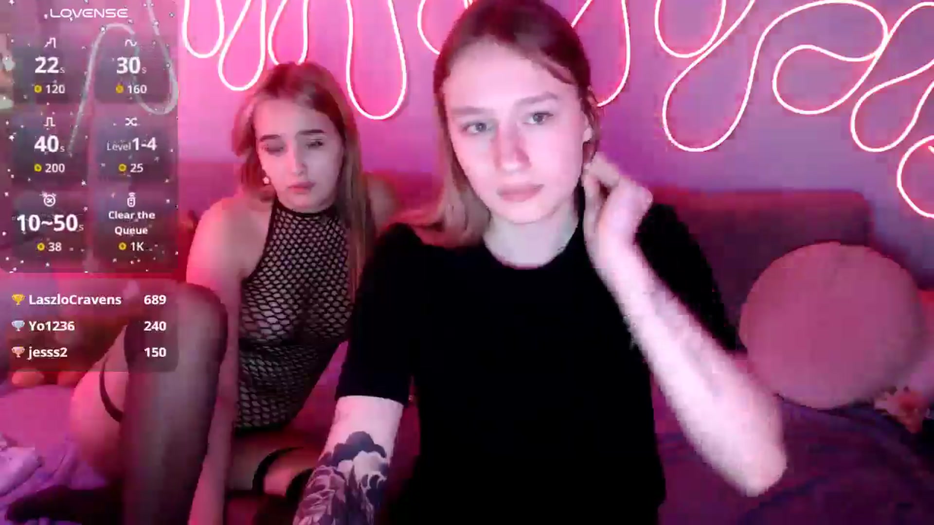 Gallery image thumbnail from NicolePax's myfreecams stream on, 12/05/2025, 16:46 image 9 of 20