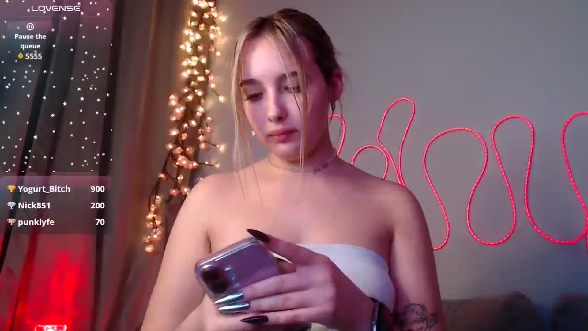 Gallery image thumbnail from NicolePax's myfreecams stream on, 12/14/2025, 13:35 image 3 of 20
