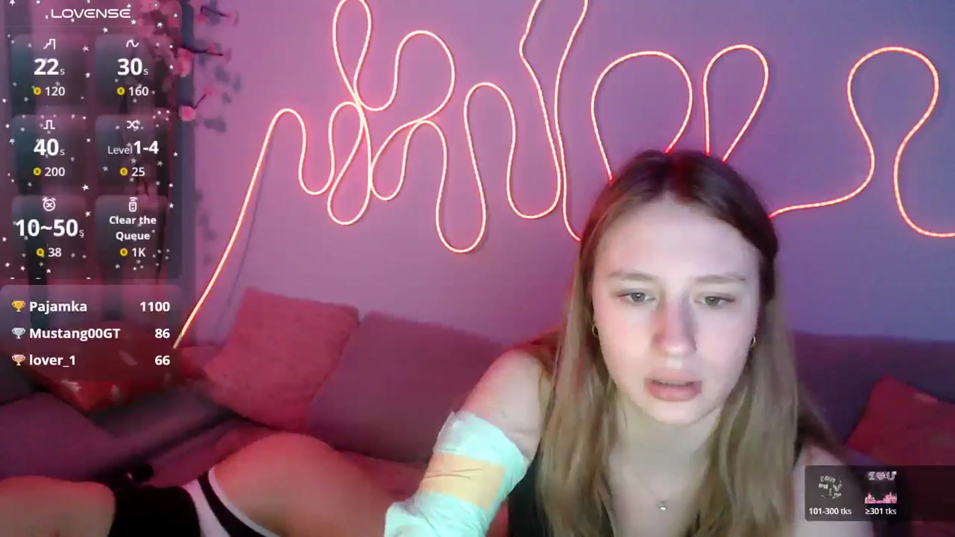 Gallery image thumbnail from NicolePax's myfreecams stream on, 12/22/2025, 24:09 image 2 of 20
