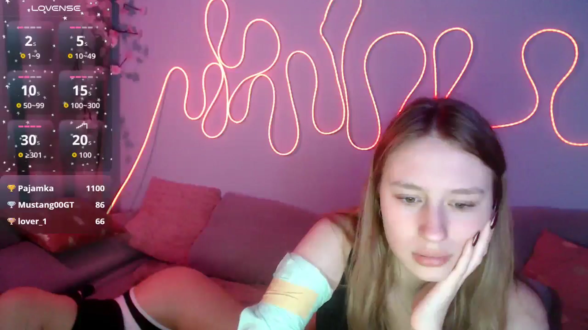 Gallery image thumbnail from NicolePax's myfreecams stream on, 12/22/2025, 24:09 image 3 of 20