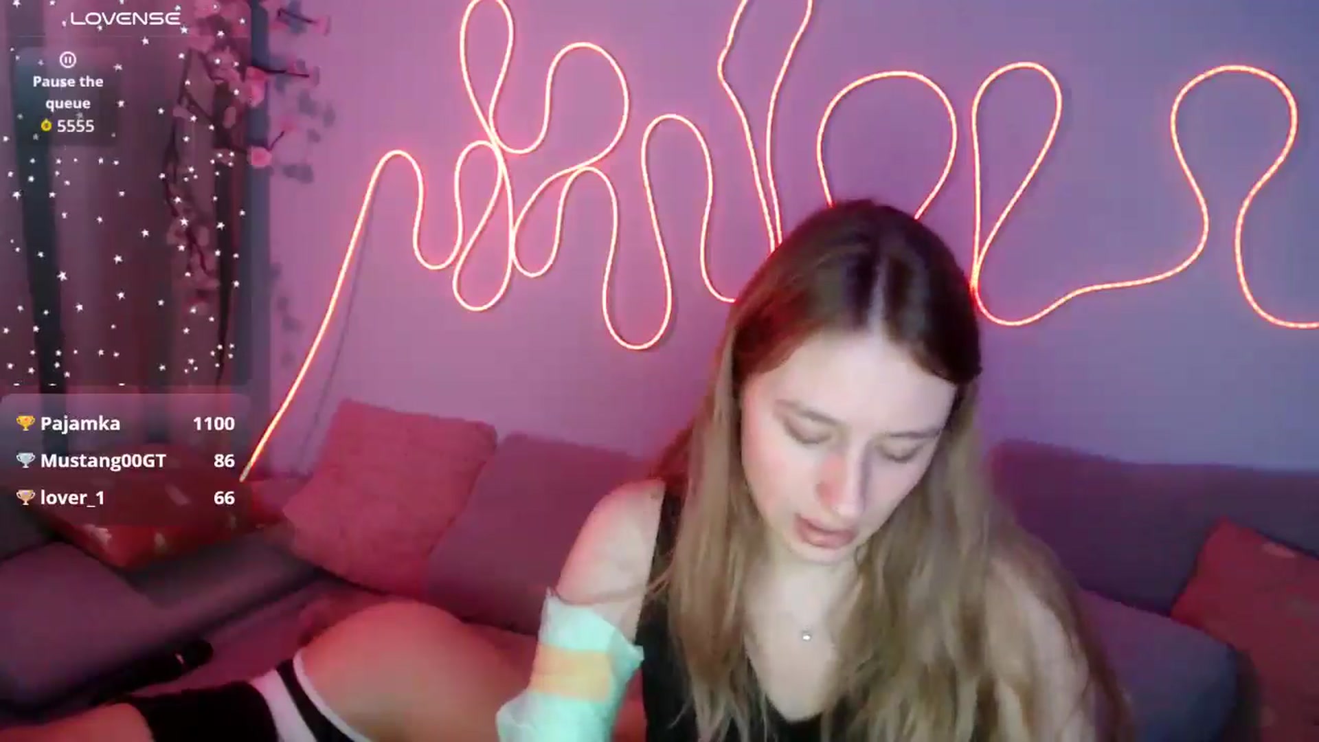 Gallery image thumbnail from NicolePax's myfreecams stream on, 12/22/2025, 24:09 image 6 of 20