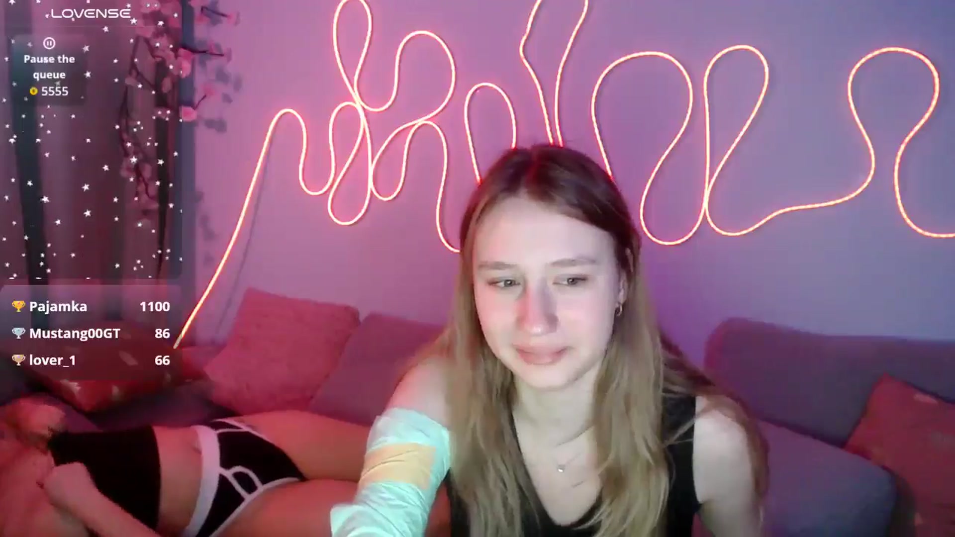 Gallery image thumbnail from NicolePax's myfreecams stream on, 12/22/2025, 24:09 image 16 of 20