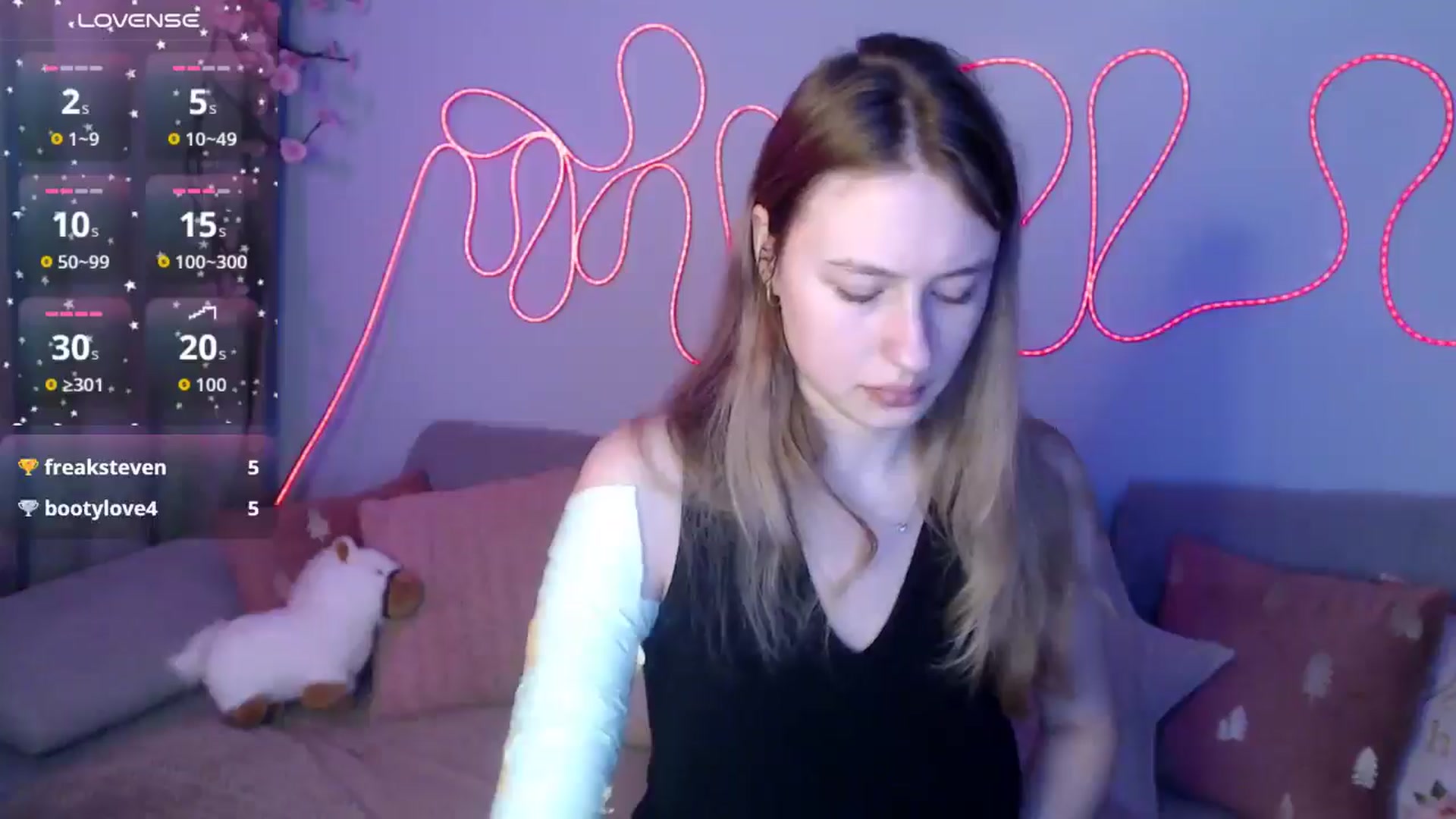 Gallery image thumbnail from NicolePax's myfreecams stream on, 12/22/2025, 09:52 image 4 of 20