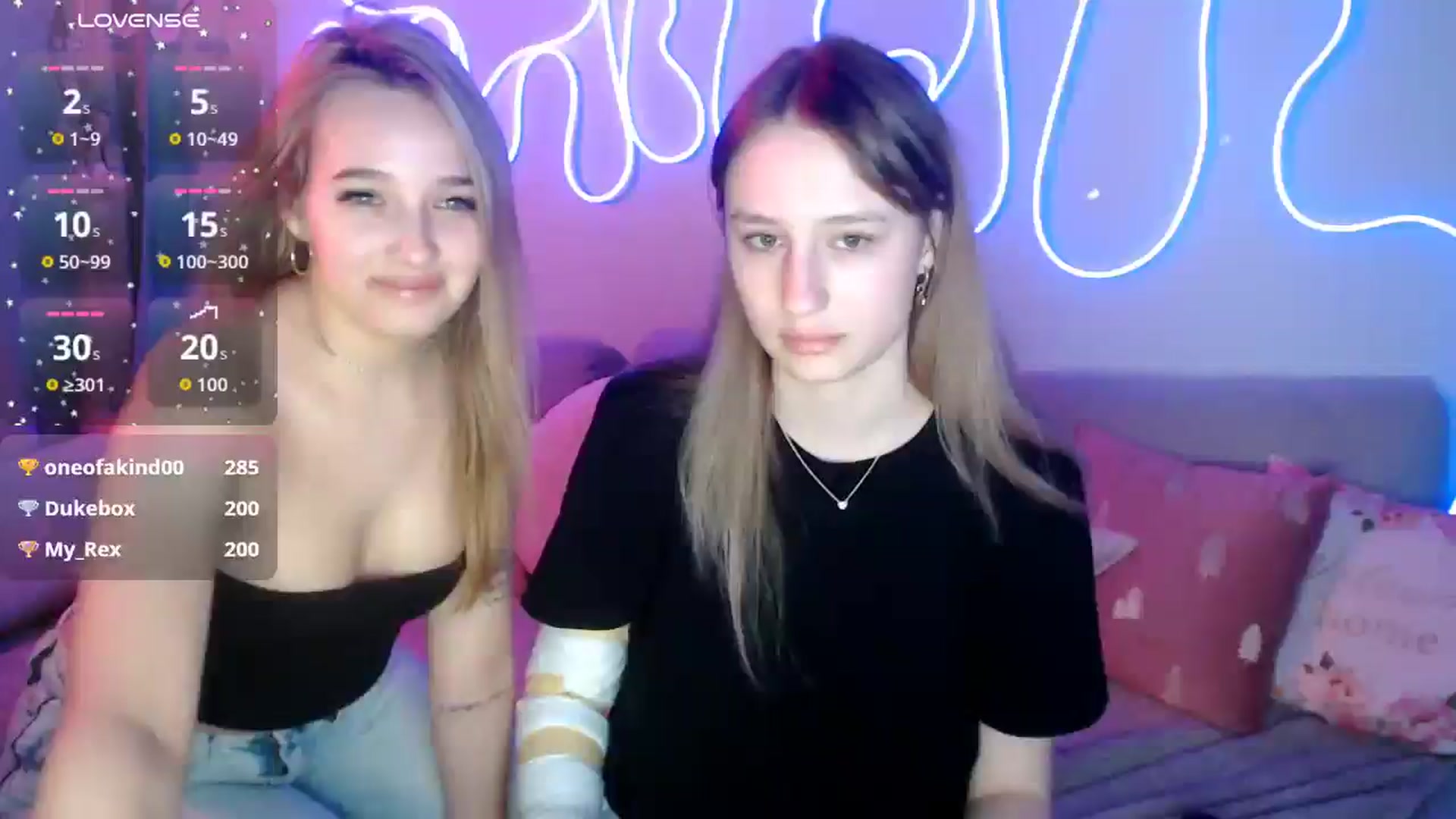 Gallery image thumbnail from NicolePax's myfreecams stream on, 12/23/2025, 11:07 image 3 of 20