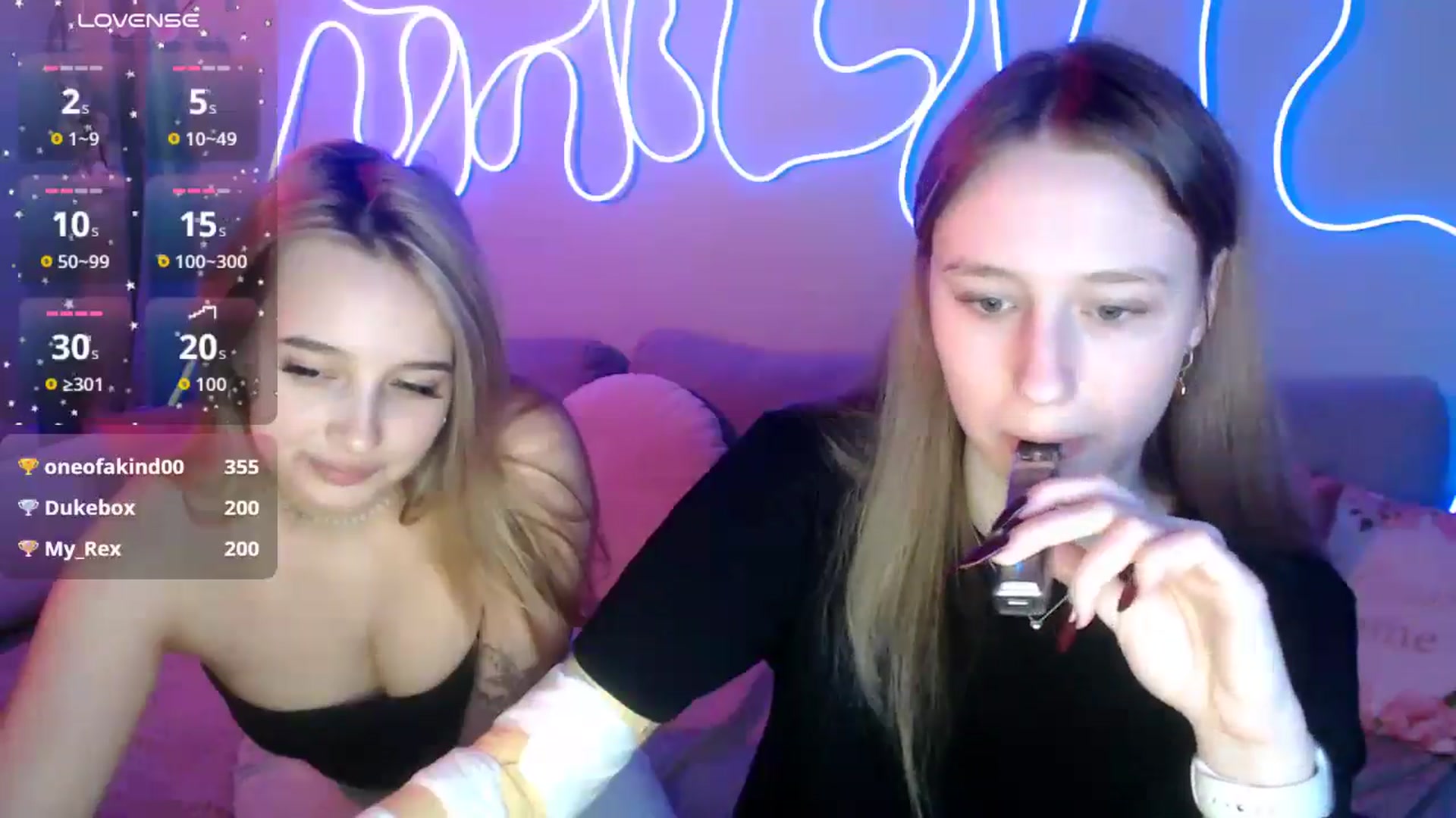 Gallery image thumbnail from NicolePax's myfreecams stream on, 12/23/2025, 11:07 image 17 of 20
