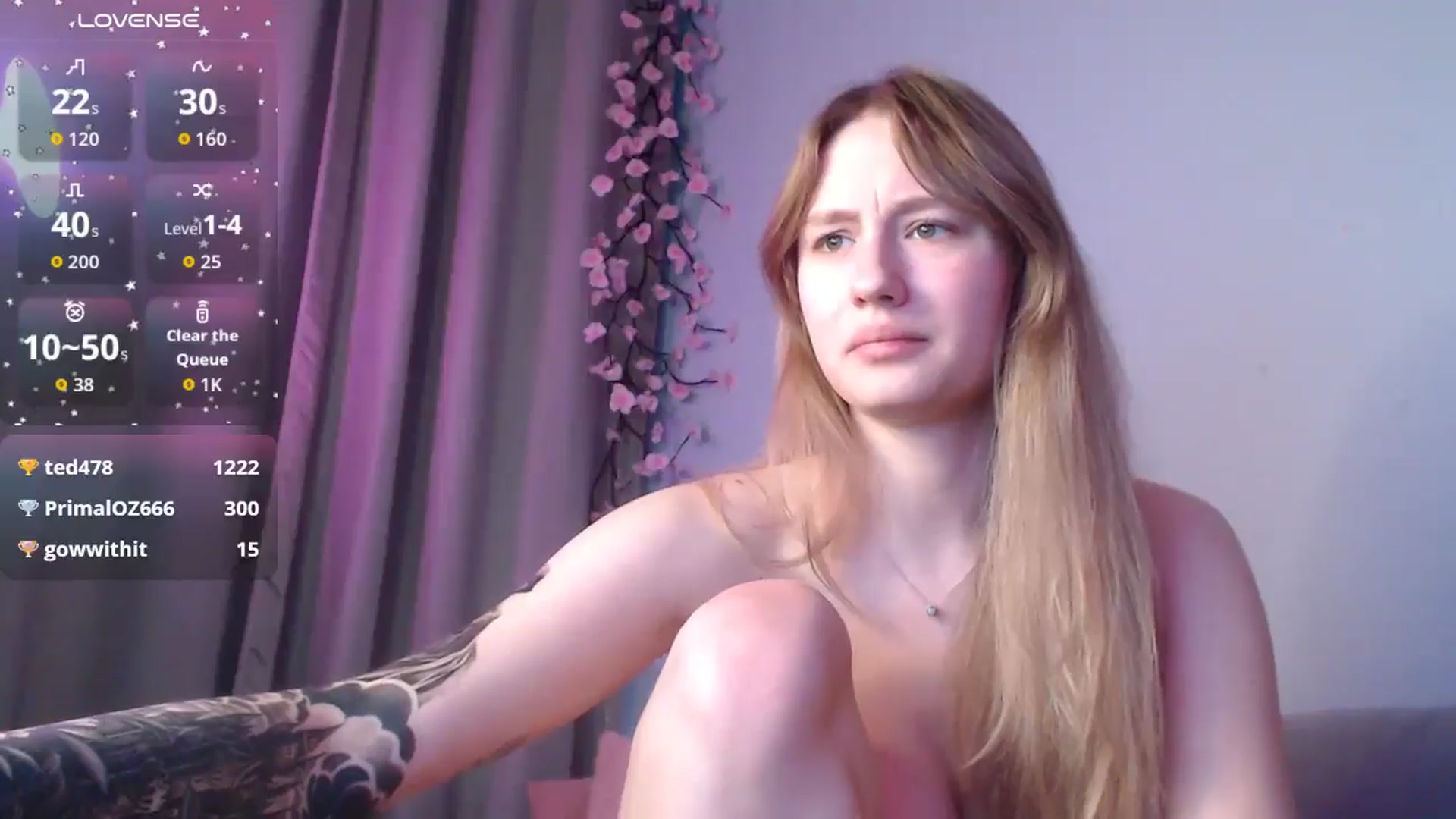 Gallery image thumbnail from NicolePax's myfreecams stream on, 12/24/2025, 12:03 image 18 of 20