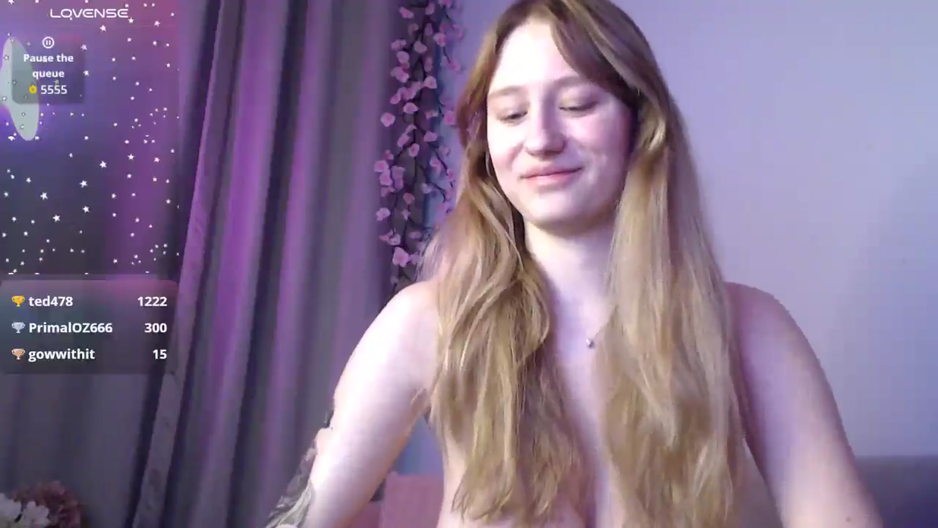 Gallery image thumbnail from NicolePax's myfreecams stream on, 12/24/2025, 12:03 image 10 of 20