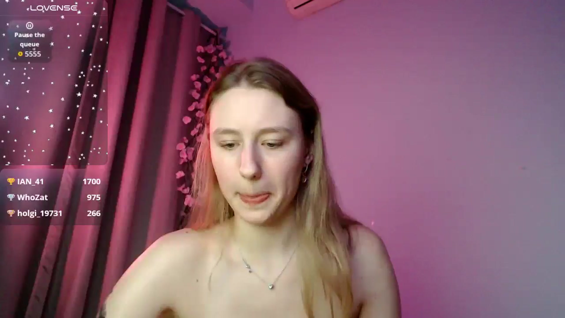Gallery image thumbnail from NicolePax's myfreecams stream on, 12/26/2025, 13:40 image 7 of 20