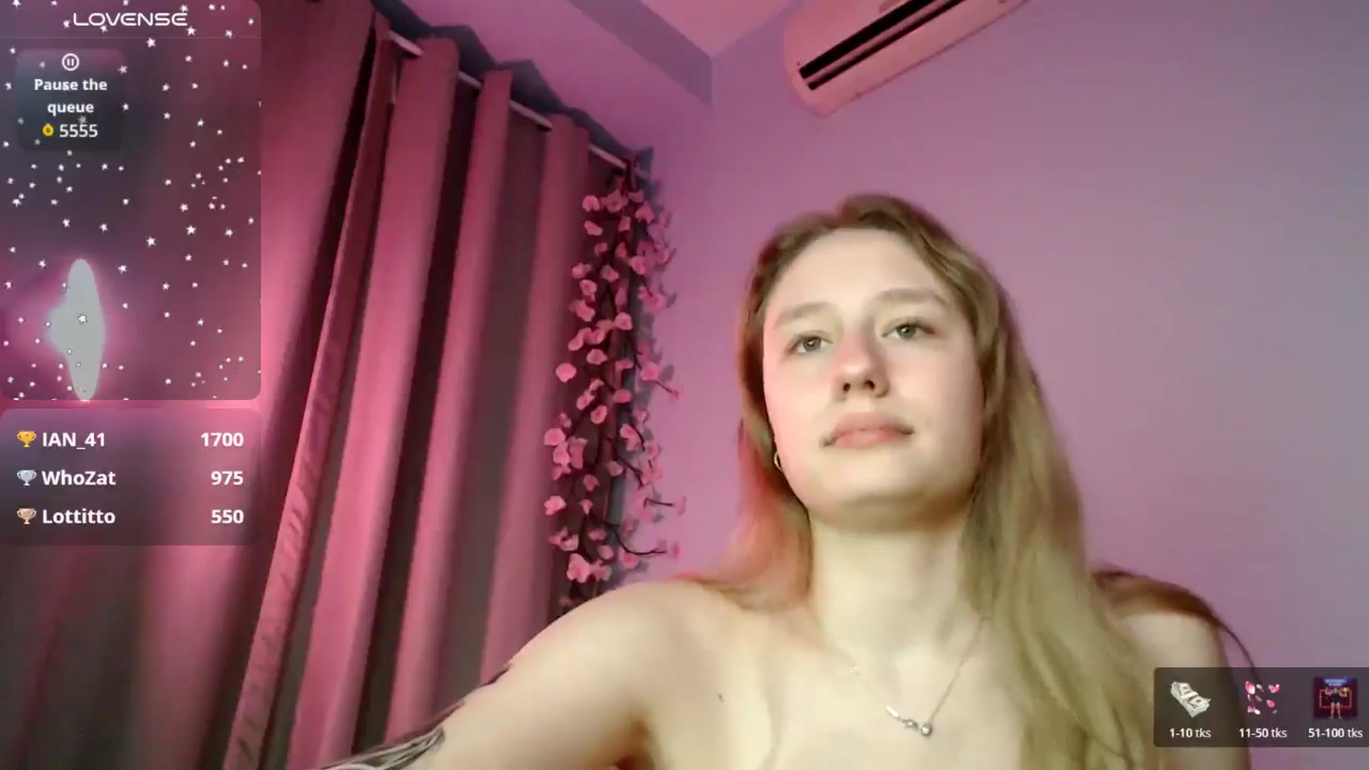 Gallery image thumbnail from NicolePax's myfreecams stream on, 12/26/2025, 14:53 image 15 of 20