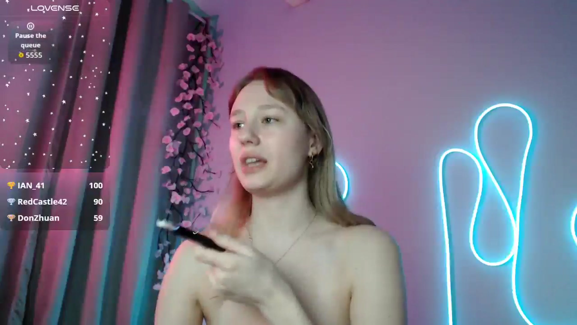 Gallery image thumbnail from NicolePax's myfreecams stream on, 12/28/2025, 10:43 image 11 of 20